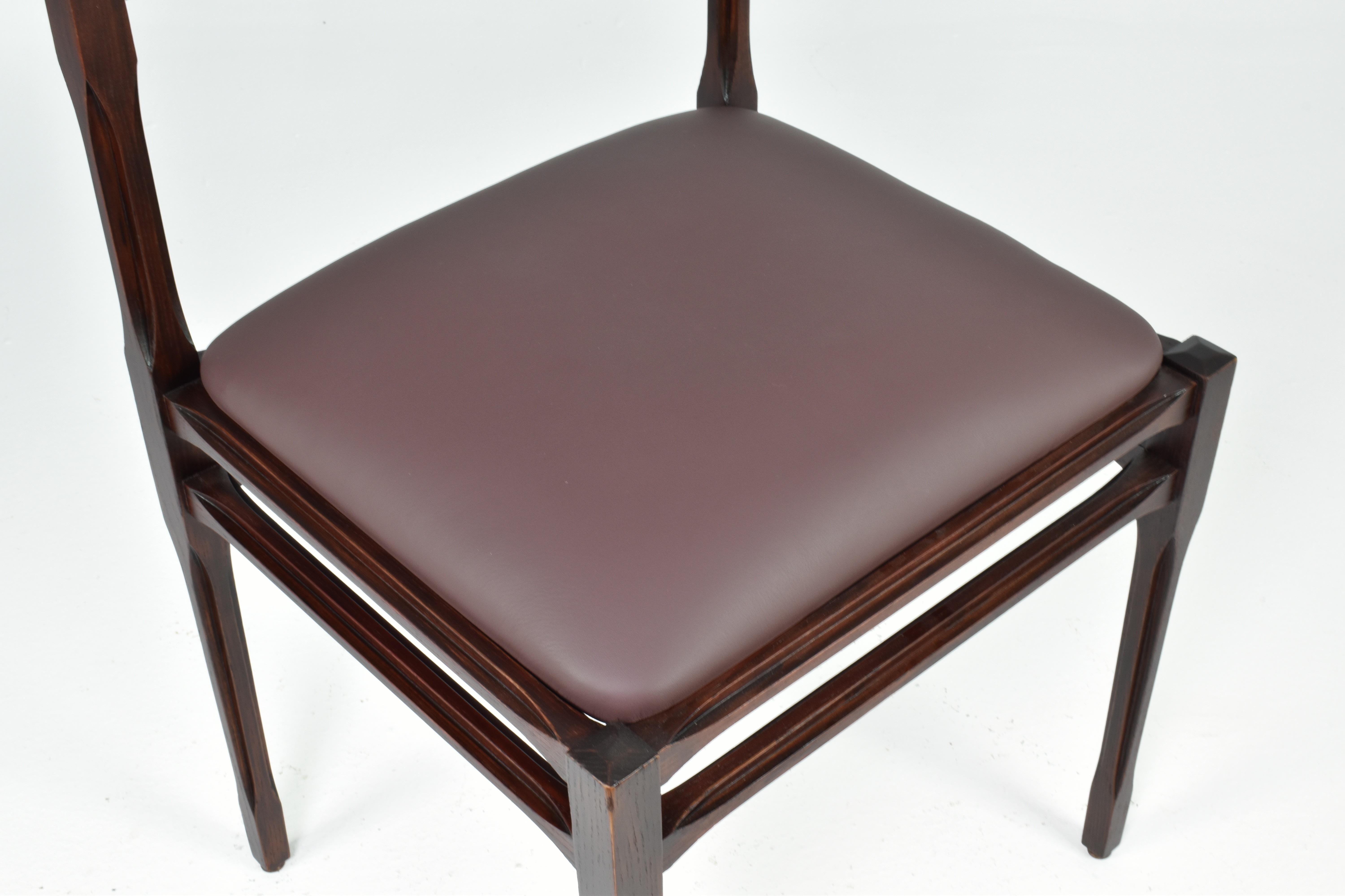 Set of 8 1970s Italian Leather & Wooden Dining Chairs in the Style of Stildomus For Sale 3