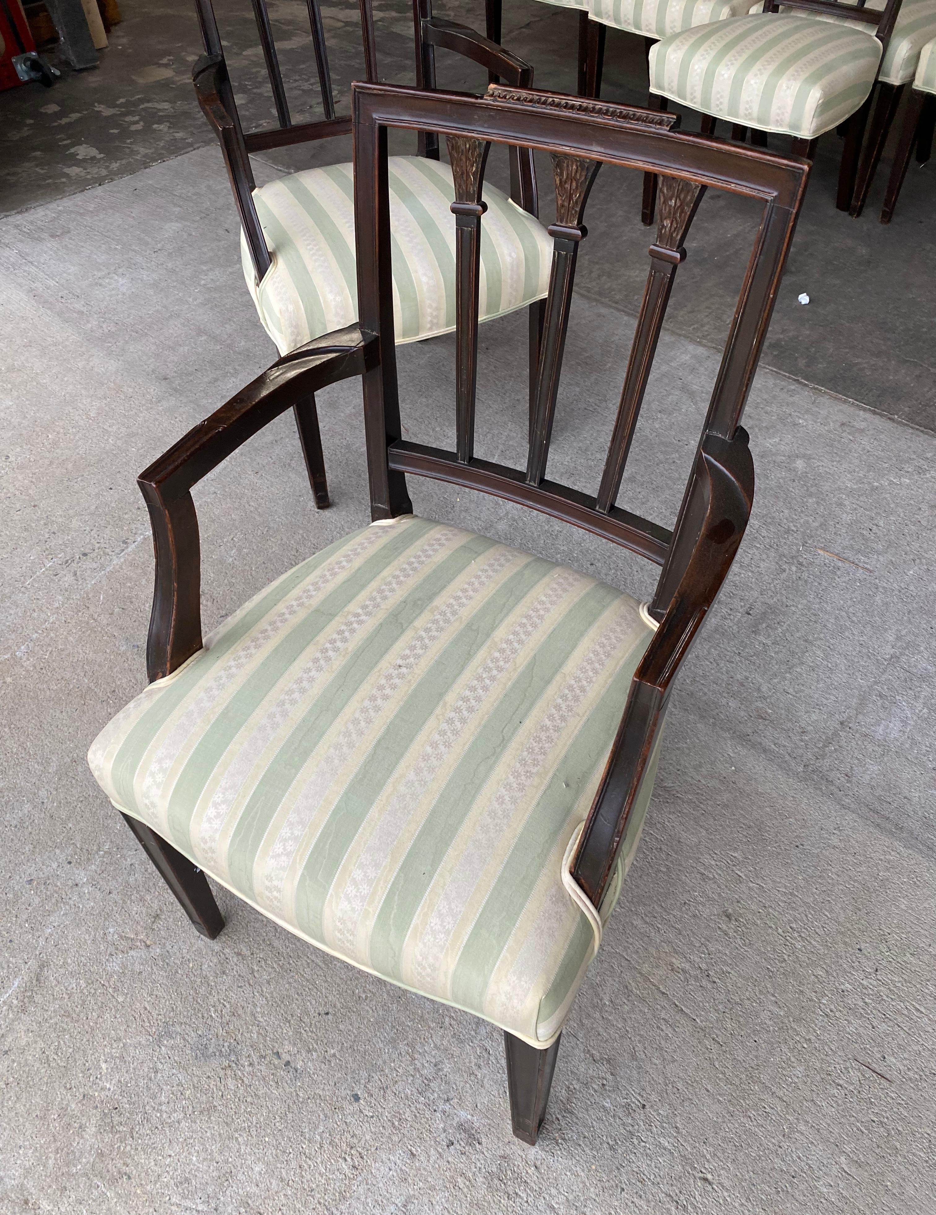 Set of 8 19th Century English Mahogany Dining Chairs In Good Condition For Sale In Charleston, SC