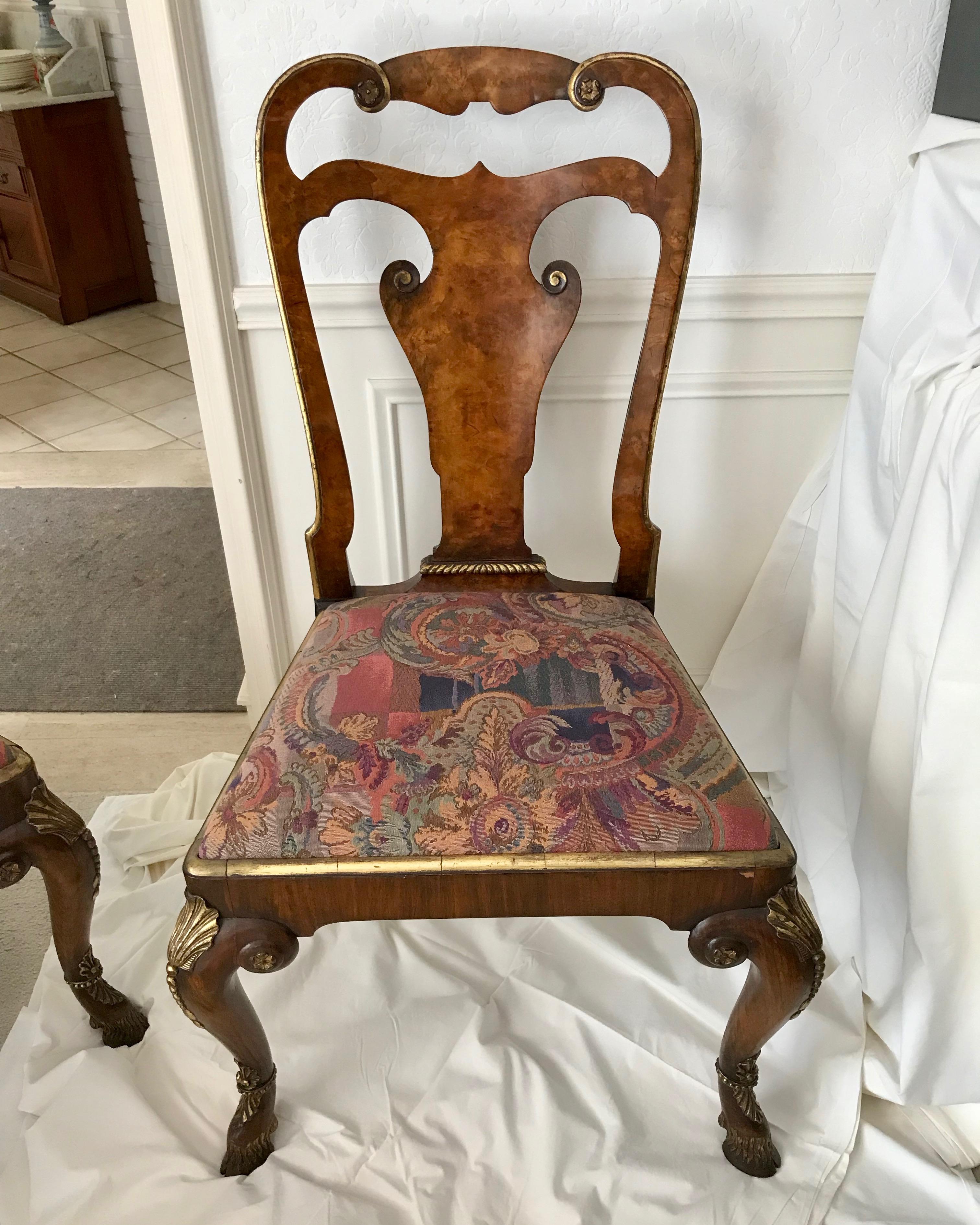 Ensemble de 8 chaises de salle à manger de style Queen Anne du 19ème siècle en vente 7