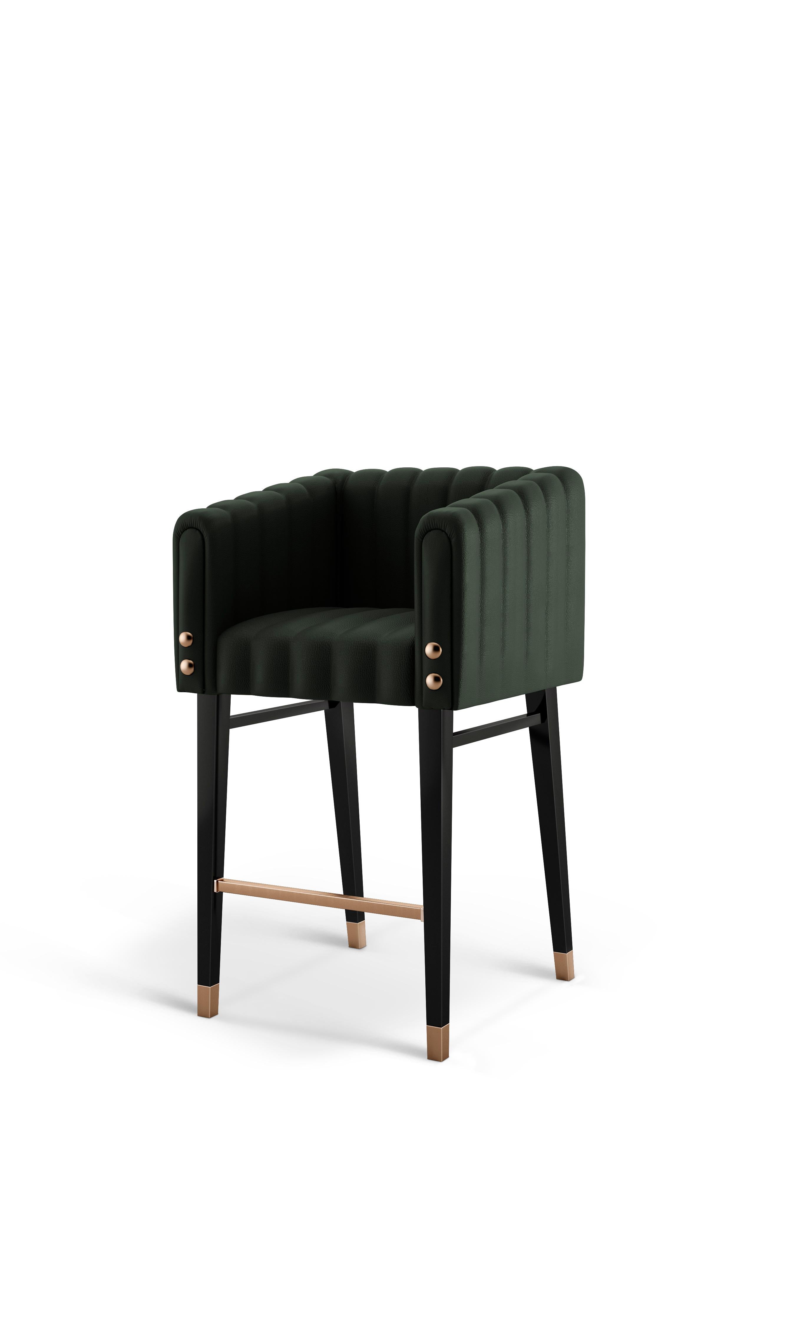 Set de 8 21st Century Leather Inglewood  Chaise de bar en Wood par Porus Studio en vente 1