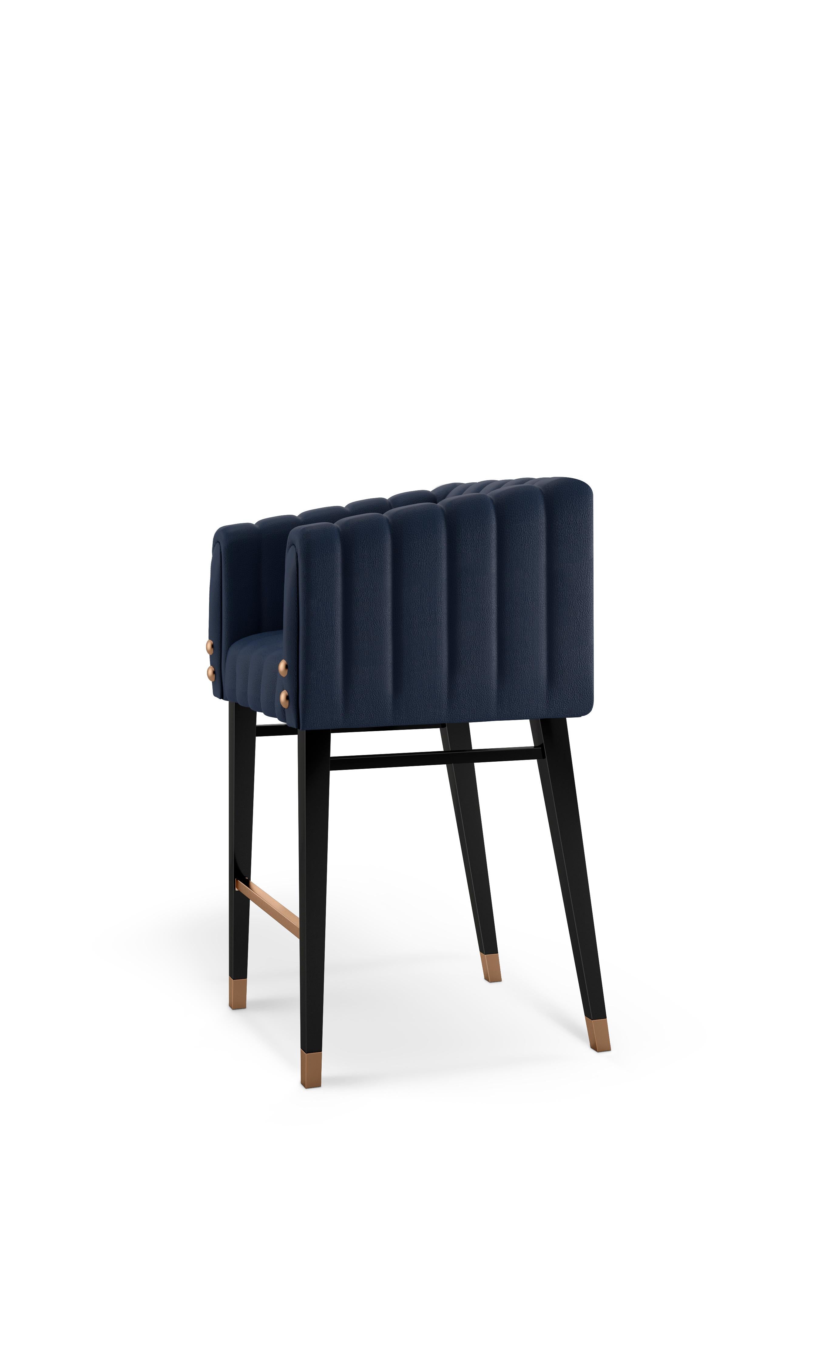 Set de 8 21st Century Leather Inglewood  Chaise de bar en Wood par Porus Studio en vente 2