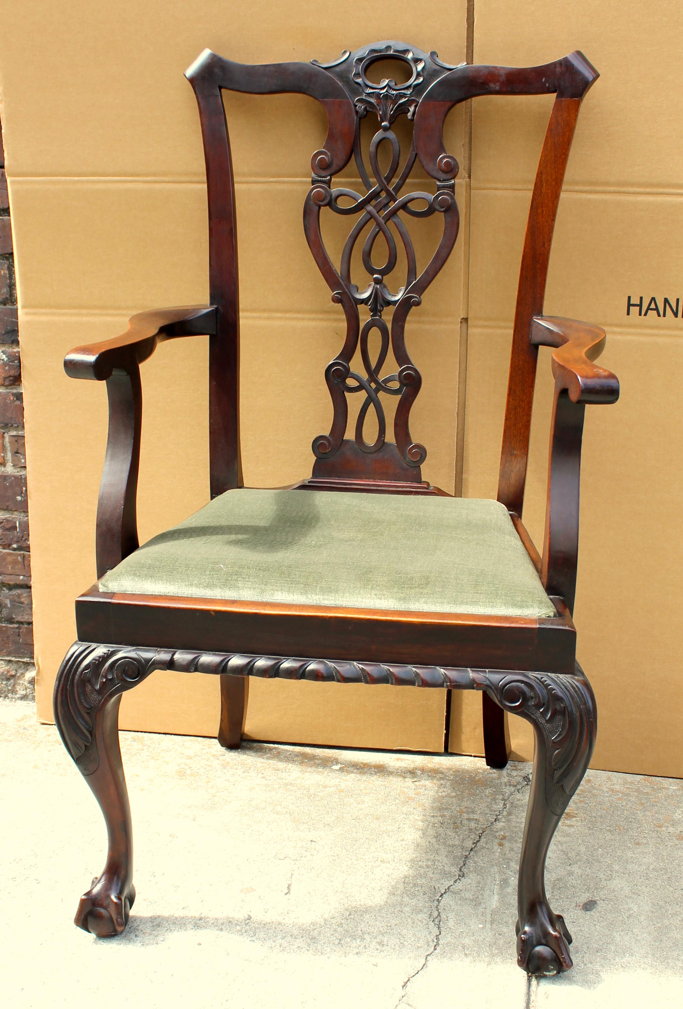 Hand-Carved Set of 8 '6+2' Antique English Solid Mahogany Chippendale Style Dining Chairs