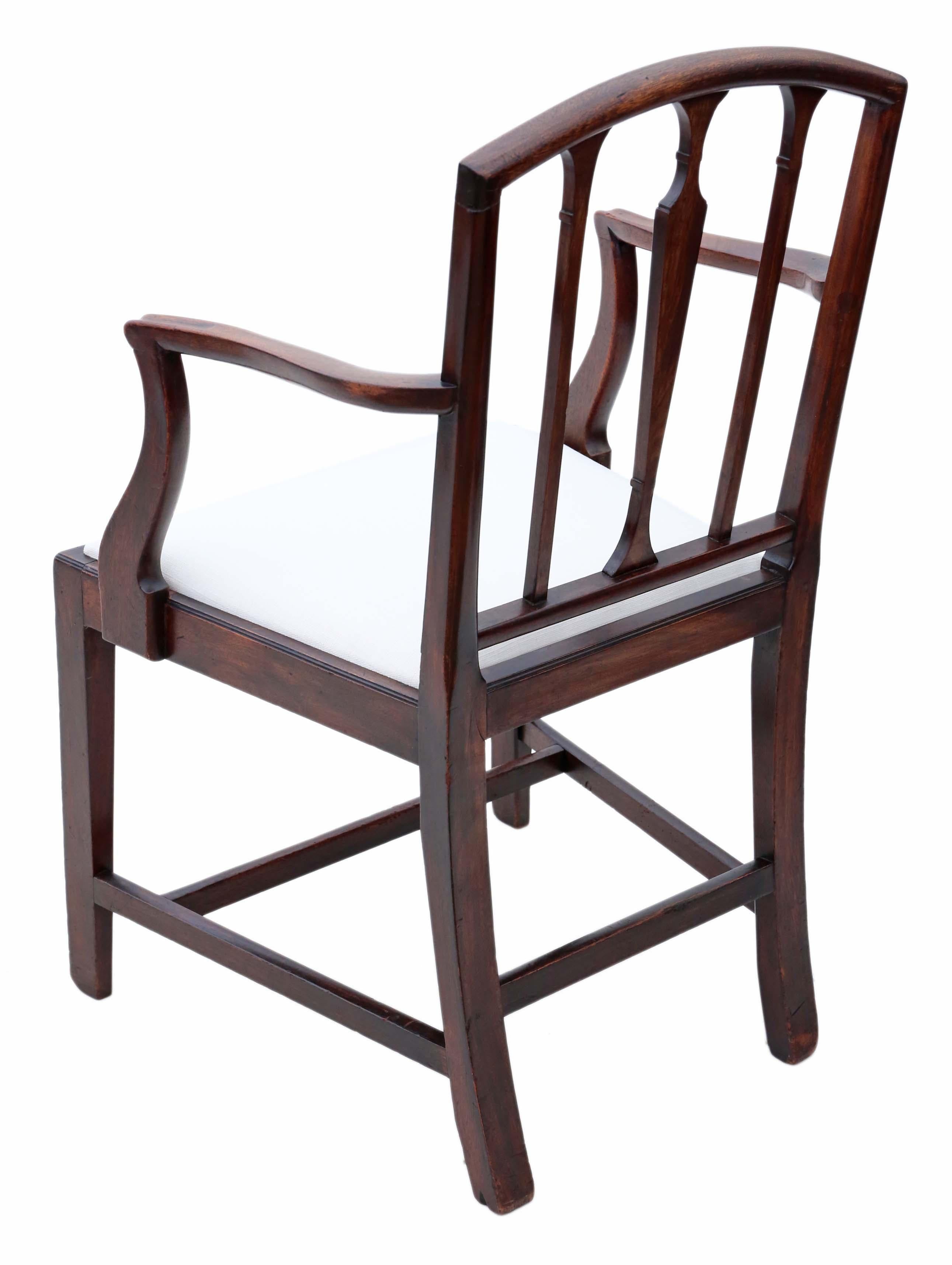 Set of 8 ‘6+2)’ Georgian Mahogany Dining Chairs 2