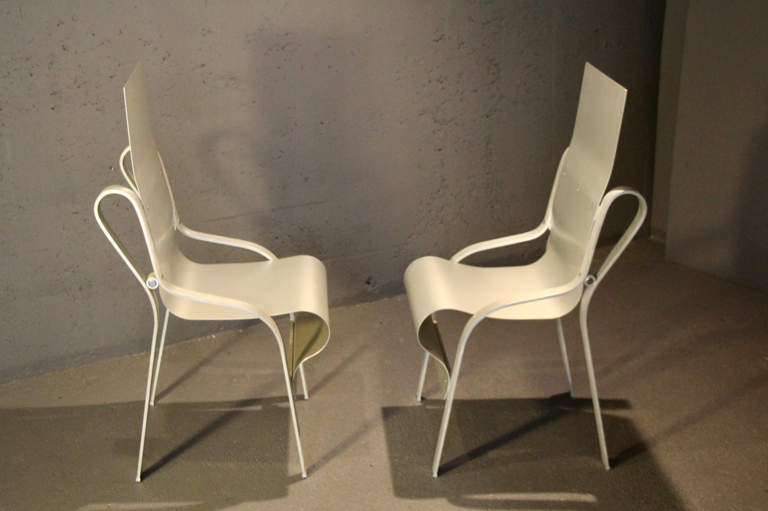 Satz von 8 signierten und nummerierten Aluminiumstühlen im Angebot 10