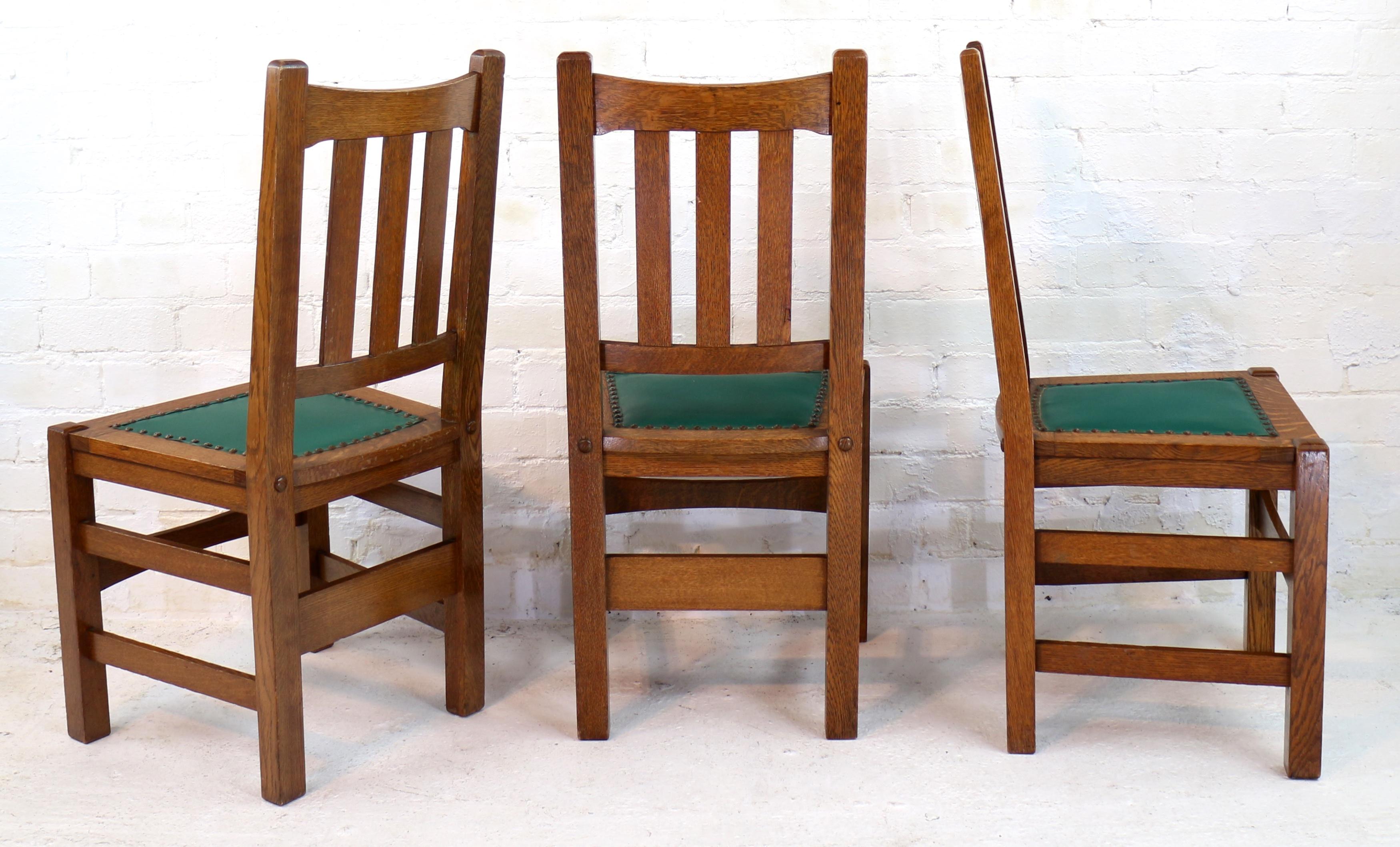 Upholstery Set of 8 American Stickley Arts & Crafts Mission Oak Dining Chairs, circa 1900
