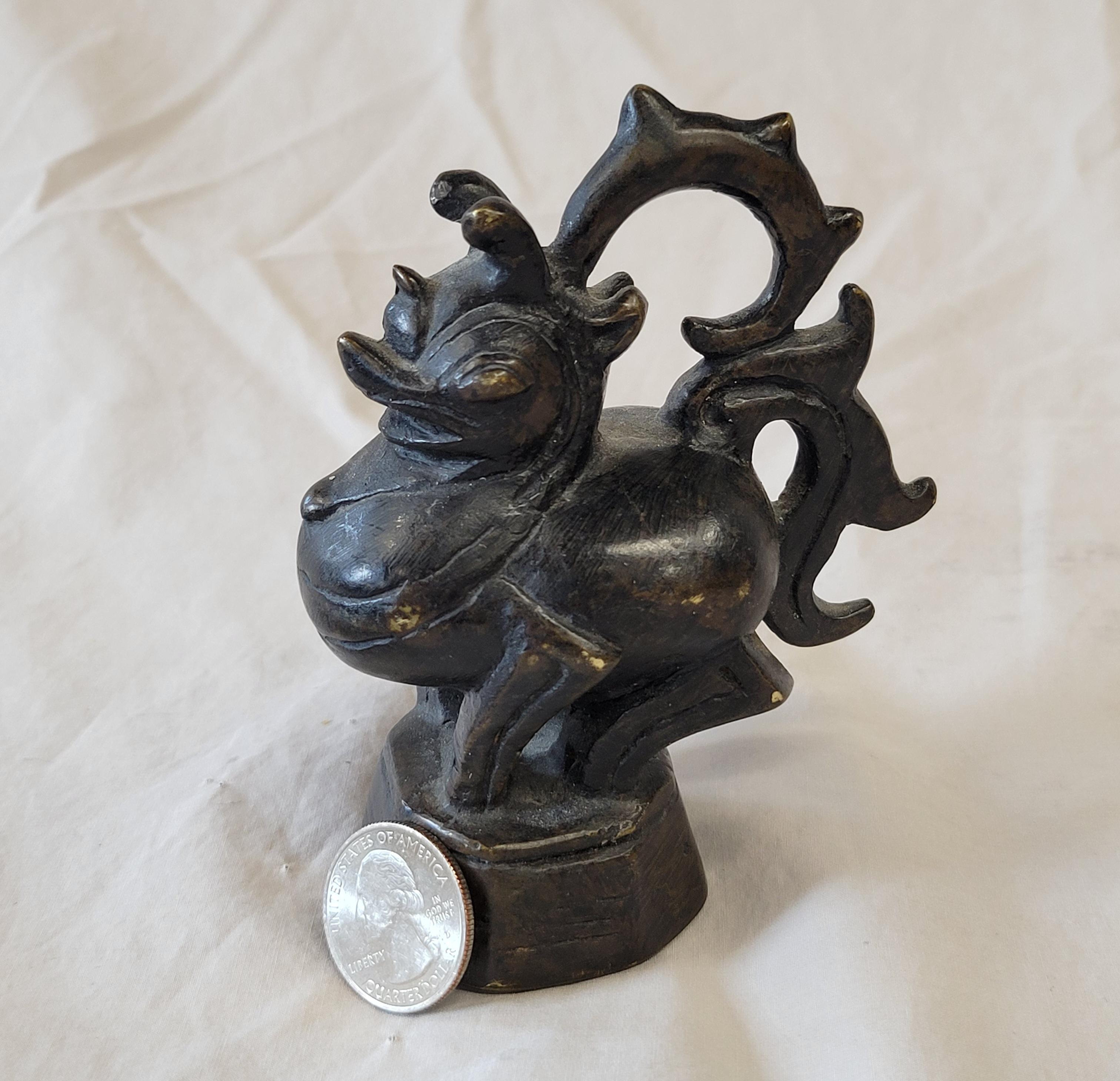 Birman Lot de 8 poids d'opium en bronze de dragon birman ancien en vente