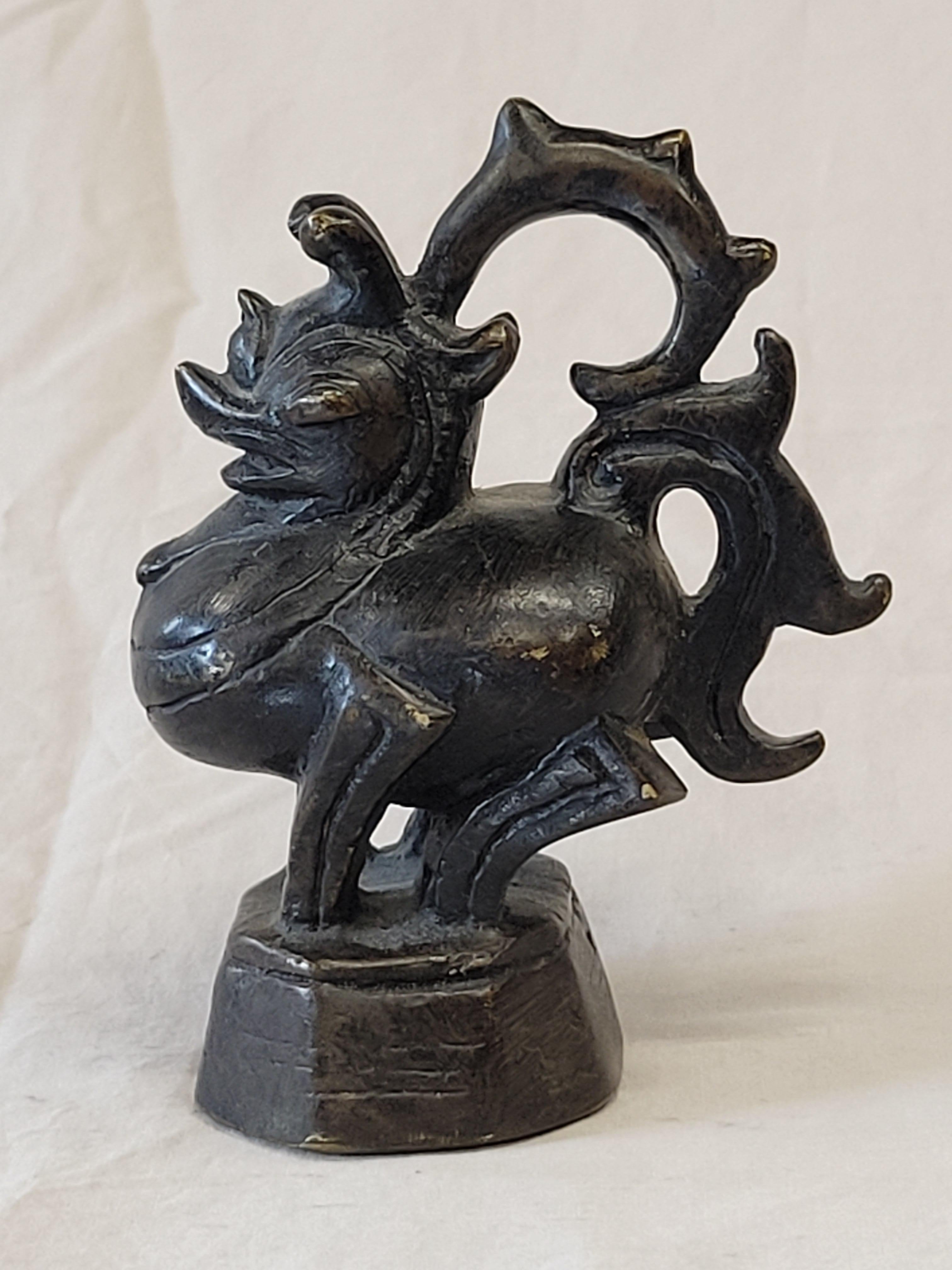 Lot de 8 poids d'opium en bronze de dragon birman ancien en vente 2