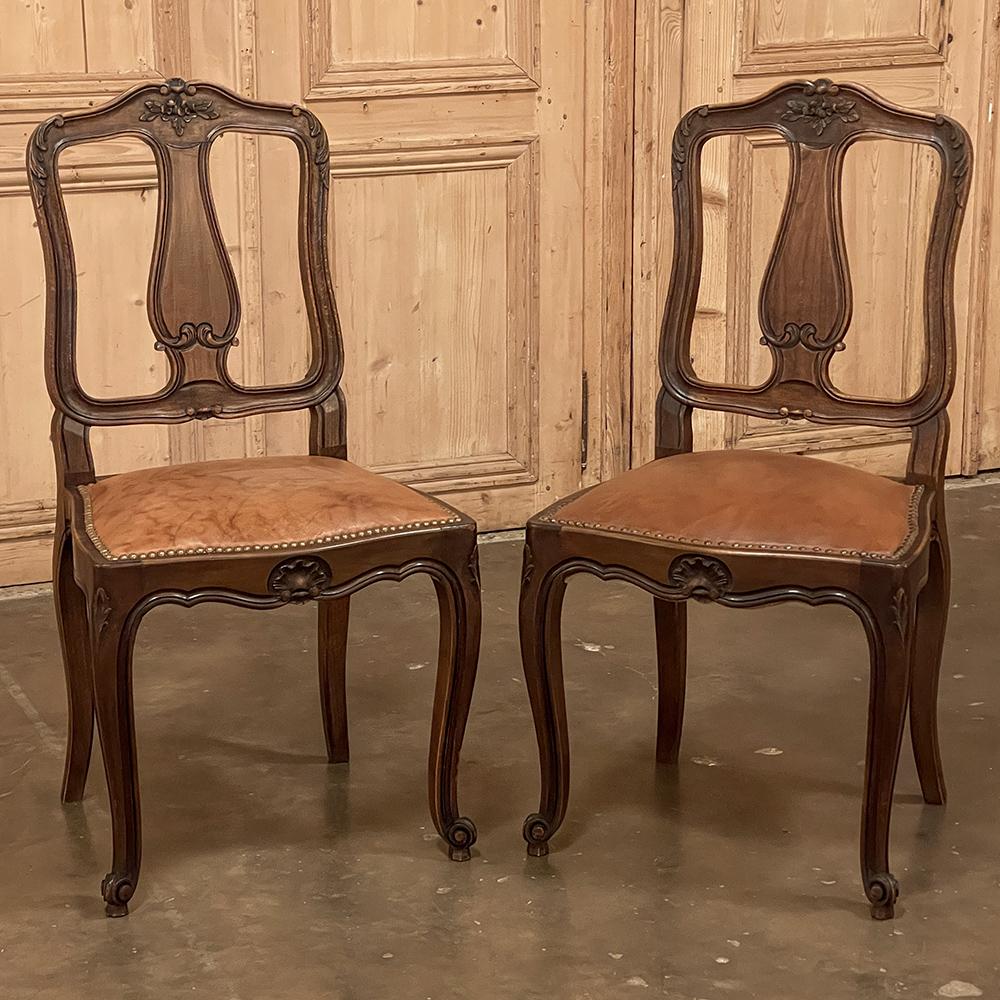 Ensemble de 8 chaises de salle à manger anciennes de style campagnard français incluant 2 fauteuils en vente 5