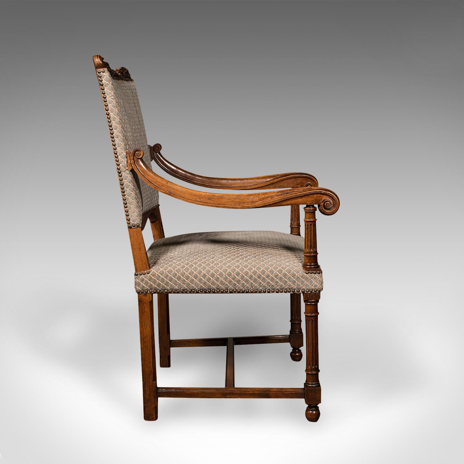 Ensemble de 8 chaises de salle à manger anciennes, anglaises, noyer, sculpture, assise, édouardiennes, vers 1910 Bon état - En vente à Hele, Devon, GB