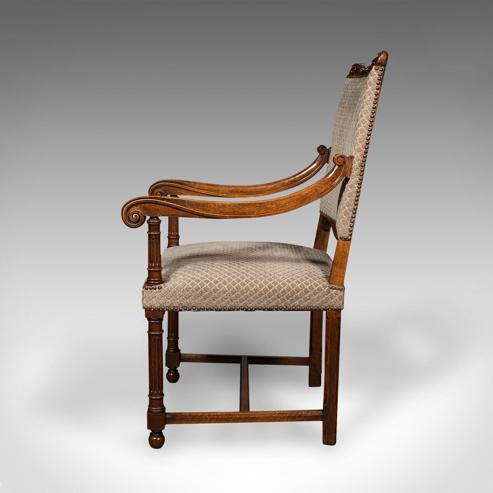 20ième siècle Ensemble de 8 chaises de salle à manger anciennes, anglaises, noyer, sculpture, assise, édouardiennes, vers 1910 en vente