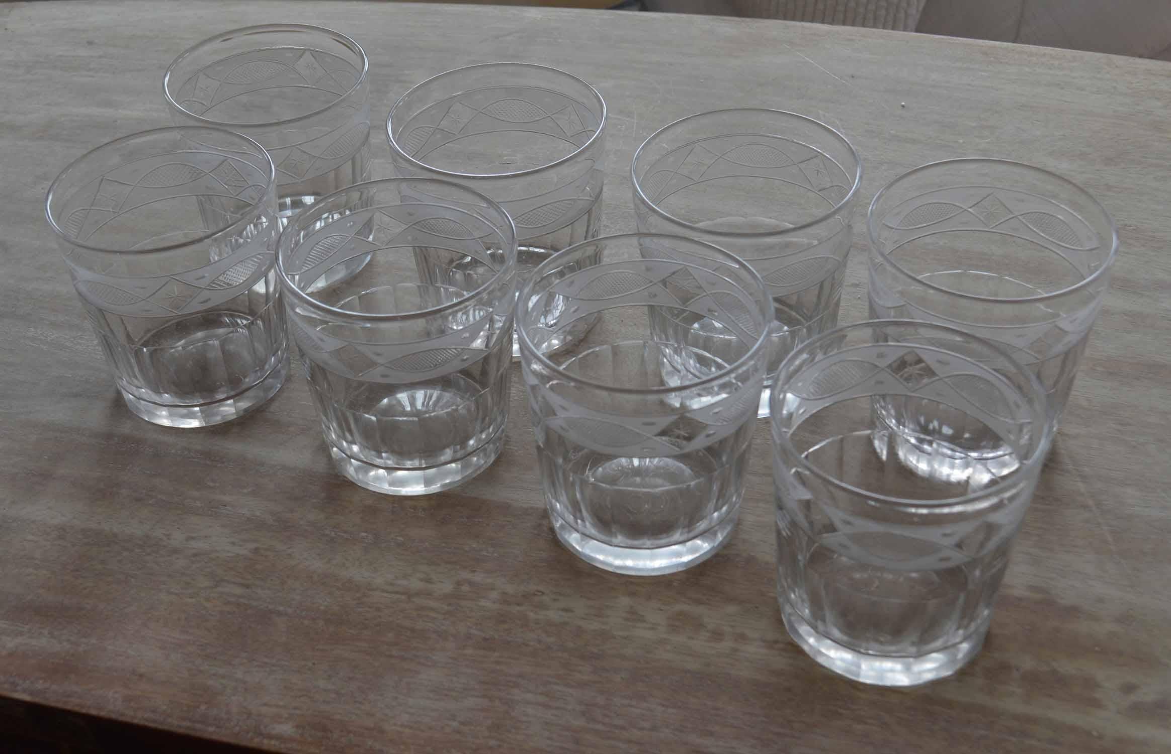 Set of 8 Antique English Georgian Style Whisky Tumblers In Excellent Condition In St Annes, Lancashire