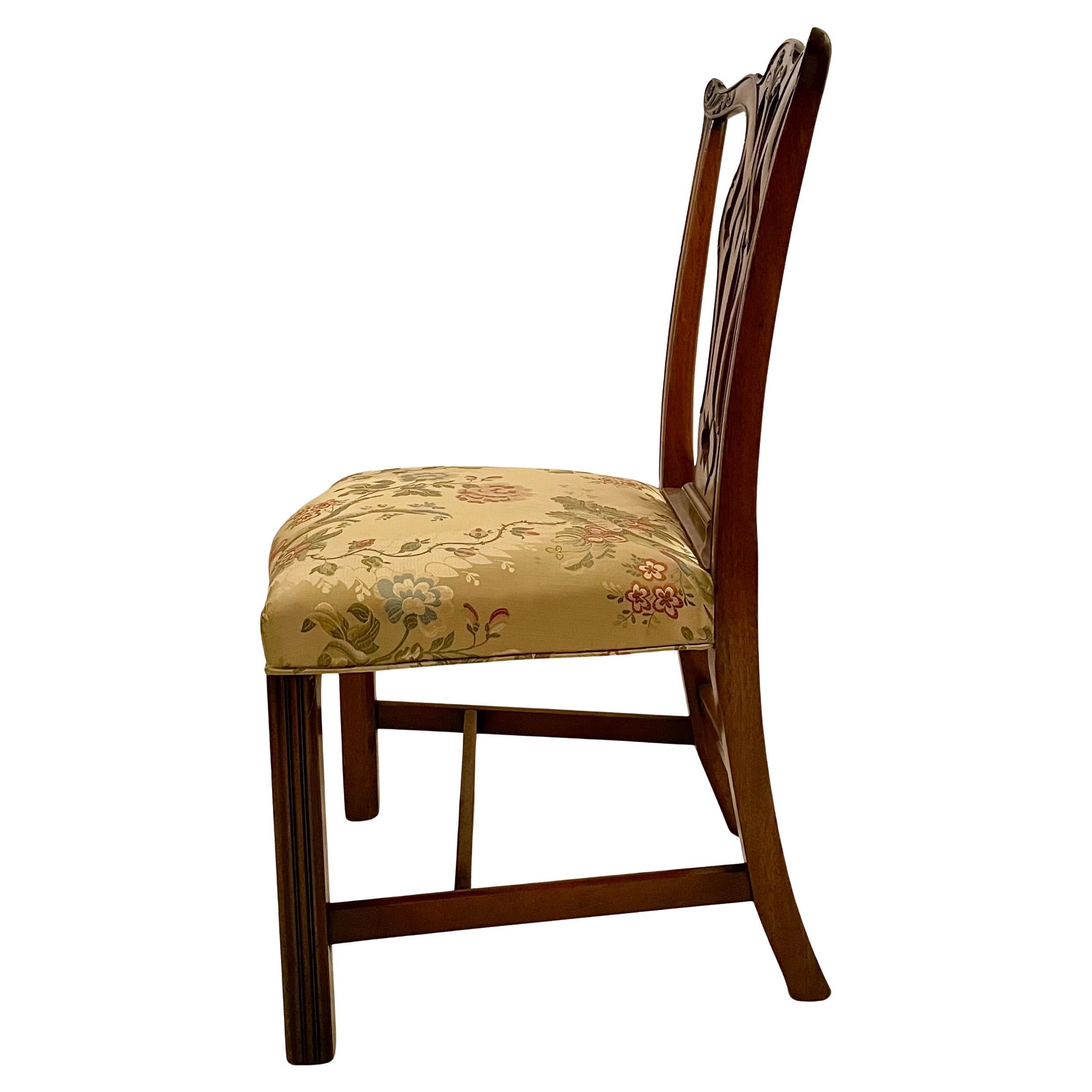 Set of 8 Antique English Mahogany Dining Room Chair, Circa 1890's. For Sale 7