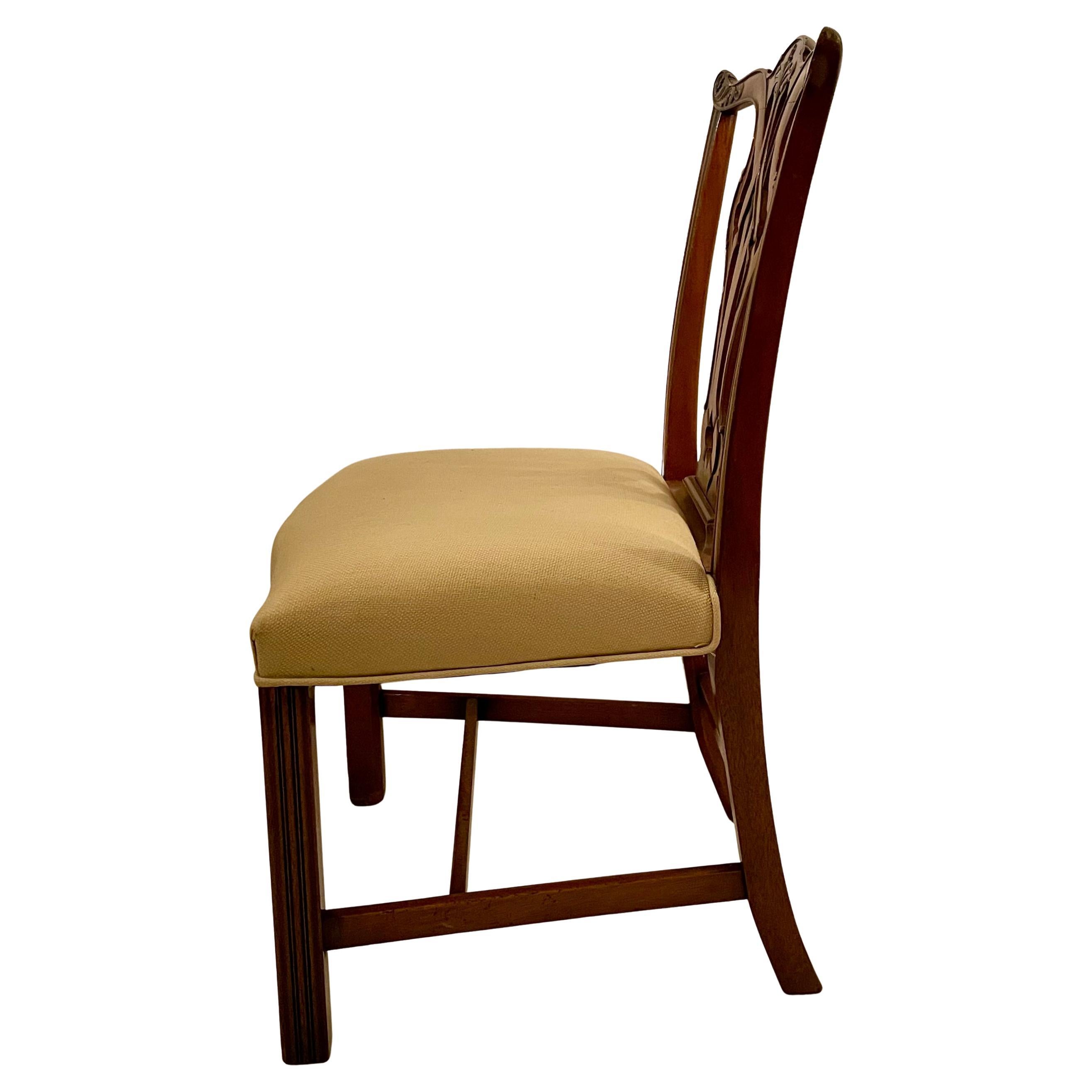 Set of 8 Antique English Mahogany Dining Room Chair, Circa 1890's. For Sale 12