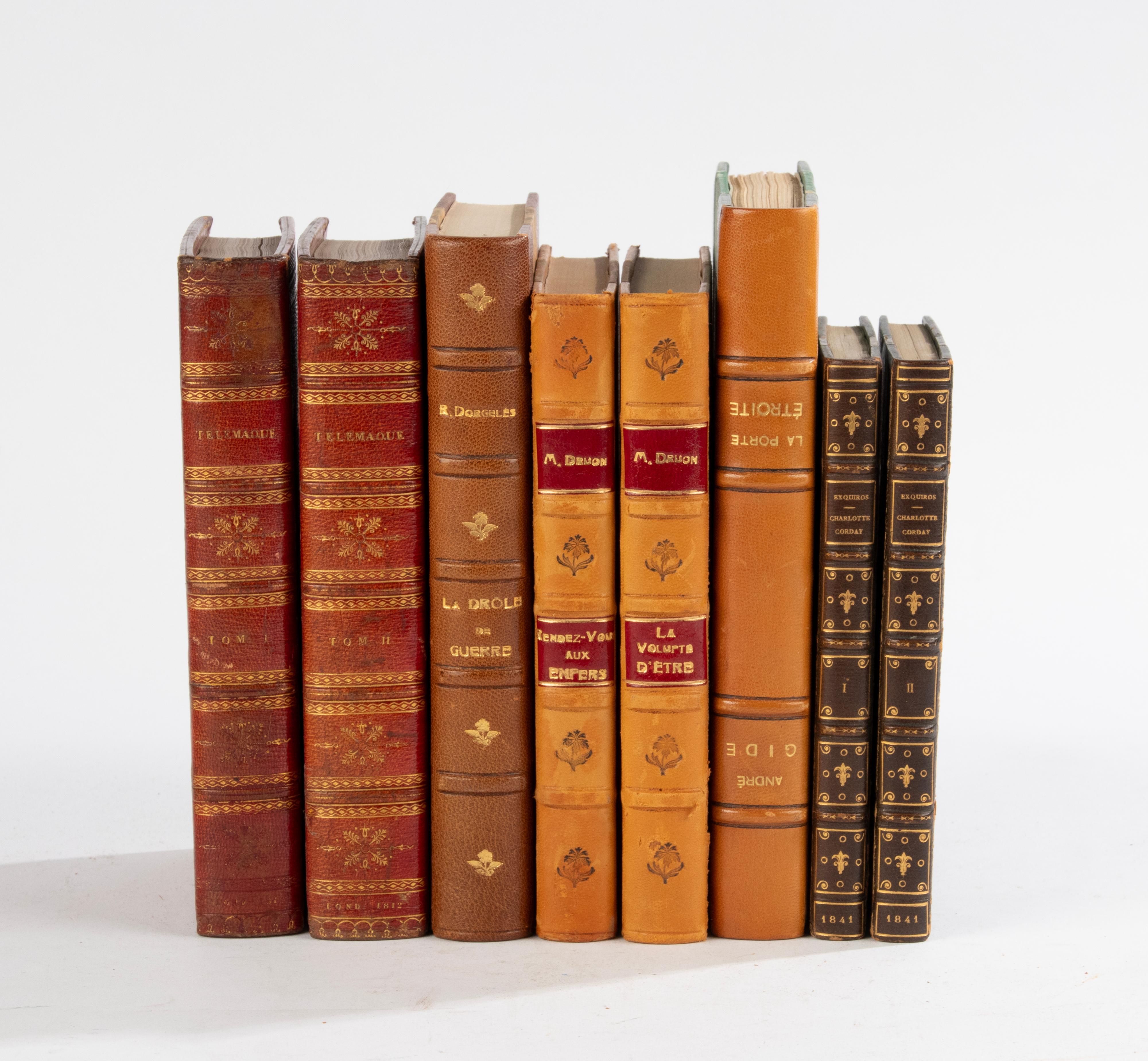 A set of eight antique French books. These books can beautifully decorate your bookcase or office. The leather spines with gold print are in good condition. More sets of books are available in our 1stDibs gallery.
Dimension of the biggest book is 21