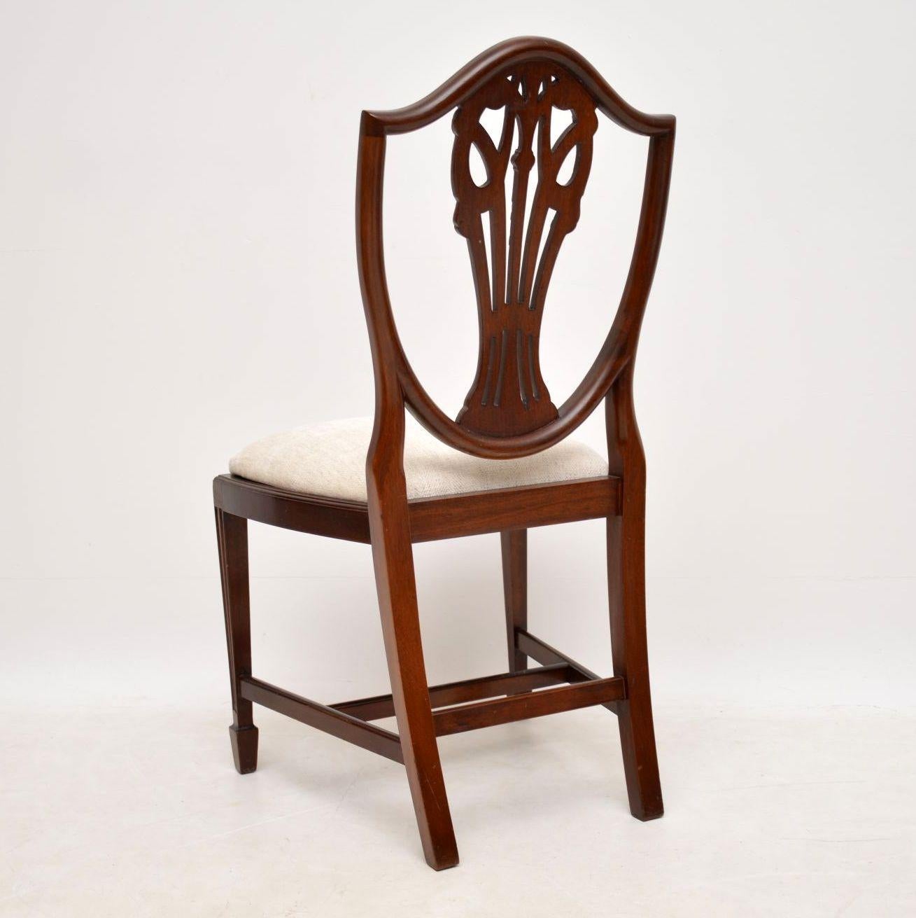 Set of 8 Antique Georgian Style Mahogany Dining Chairs In Good Condition In London, GB