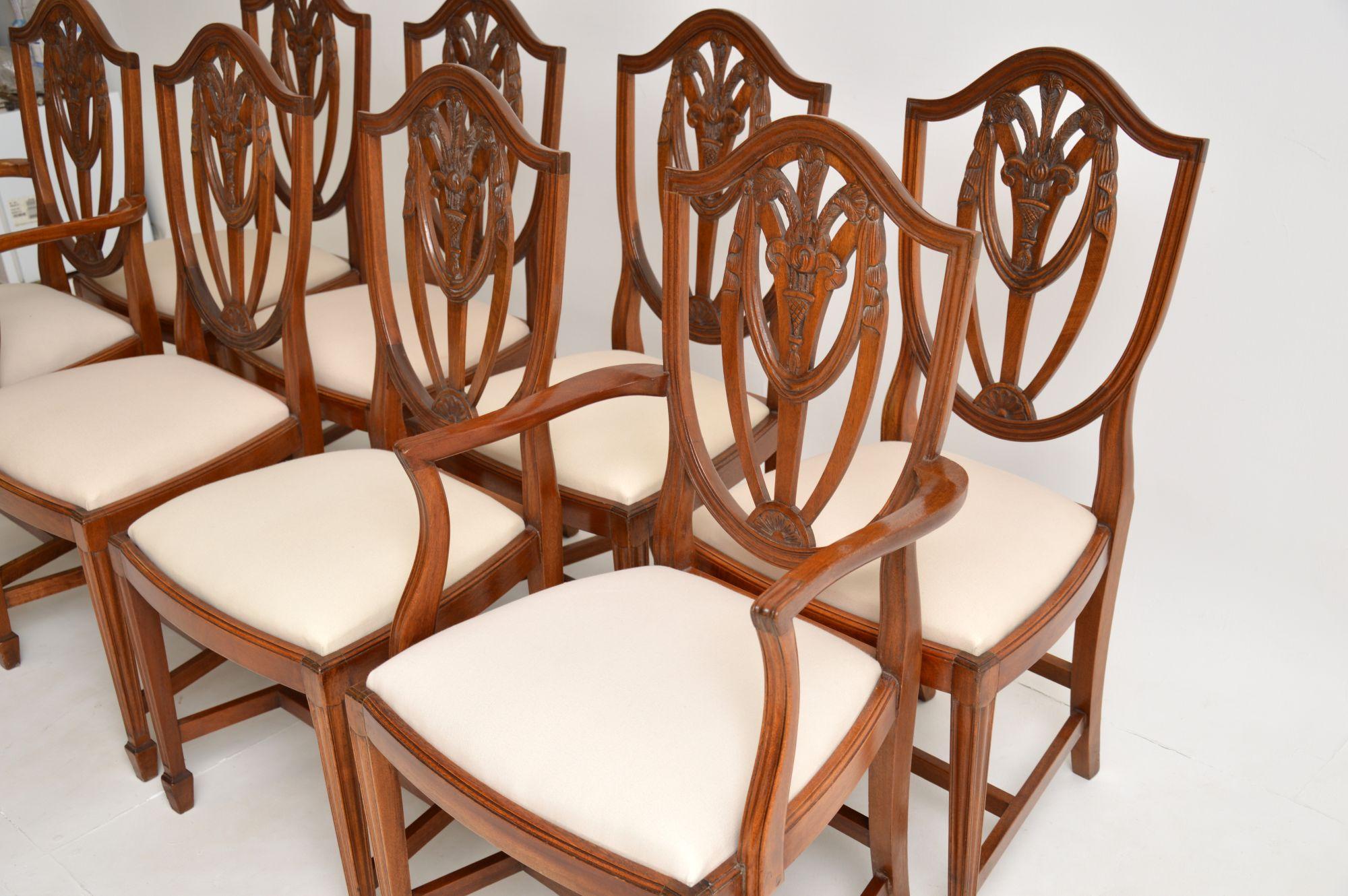 Set of 8 Antique Georgian Style Shield Back Dining Chairs In Good Condition In London, GB