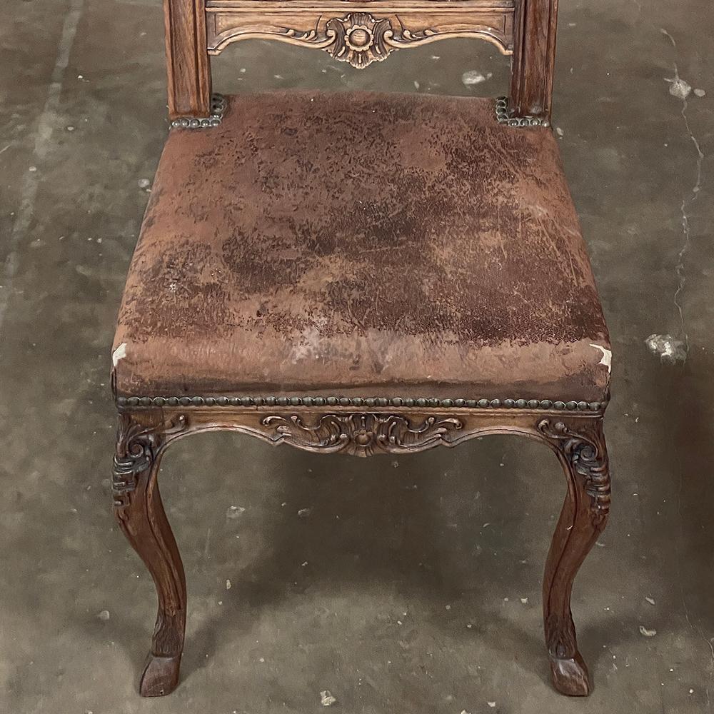 Ensemble de 8 chaises de salle à manger anciennes Louis XIV en liège en vente 8