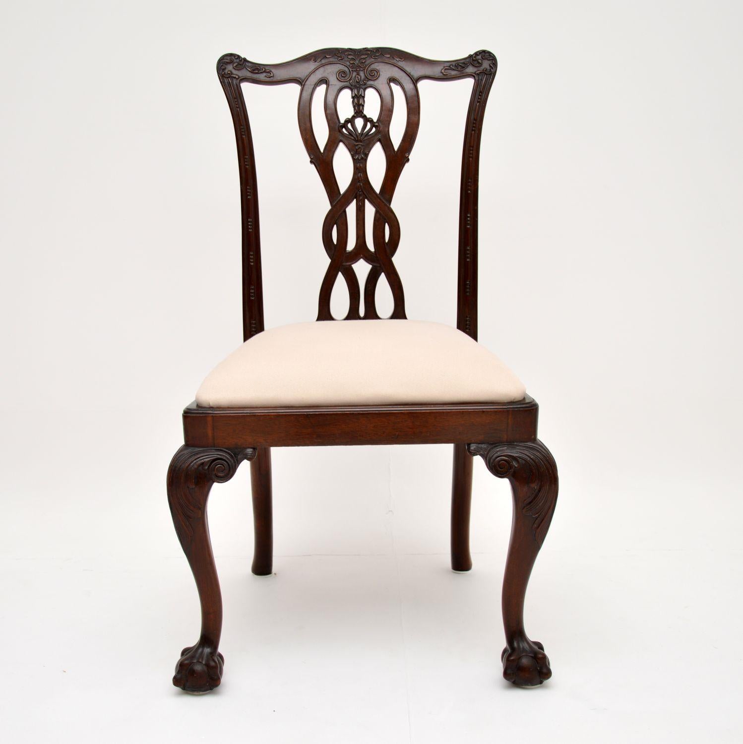 English Set of 8 Antique Mahogany Chippendale Style Dining Chairs