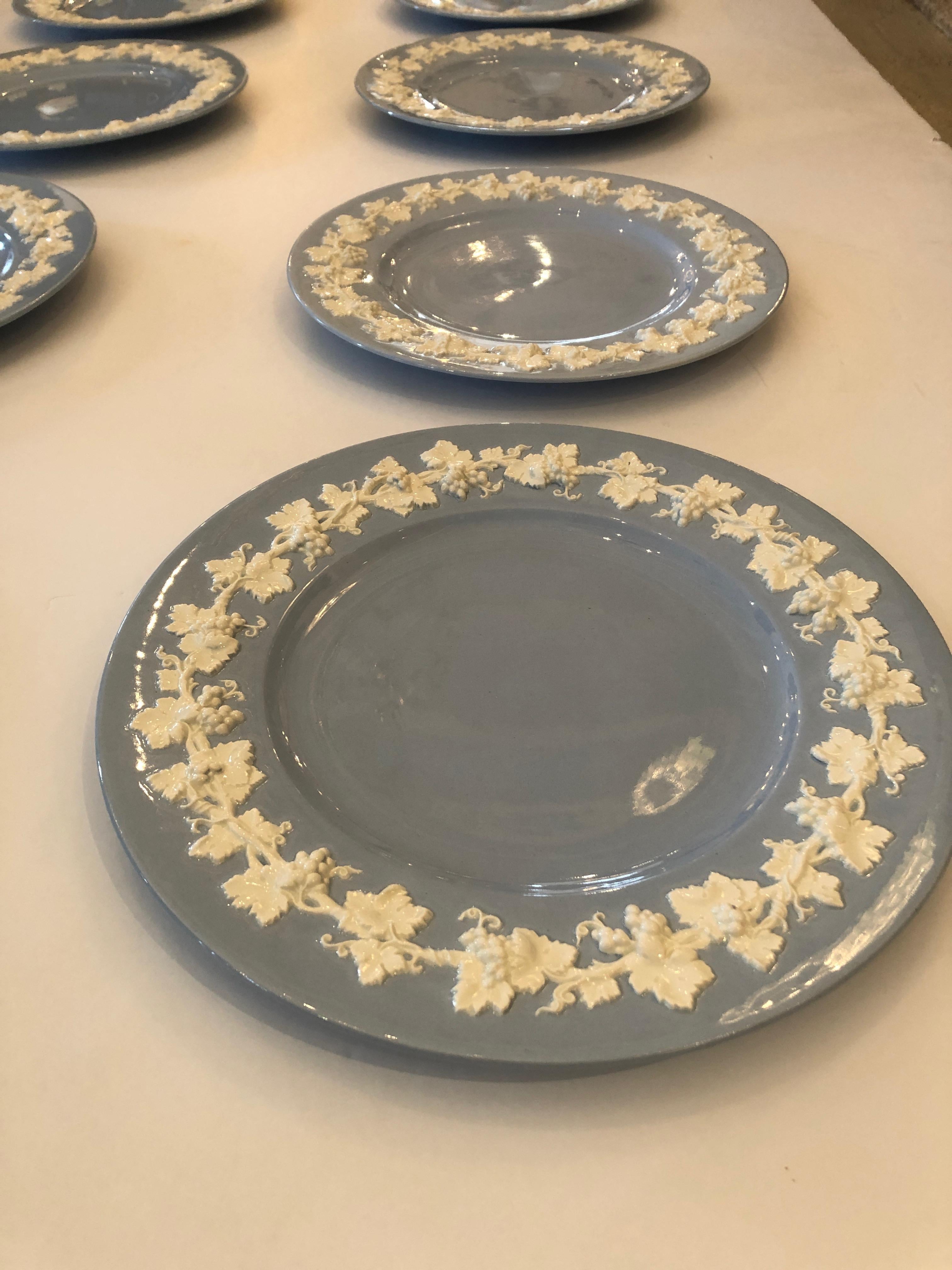 Porcelain Set of 8 Antique Pretty Wedgewood Lavender Blue Dinner Plates