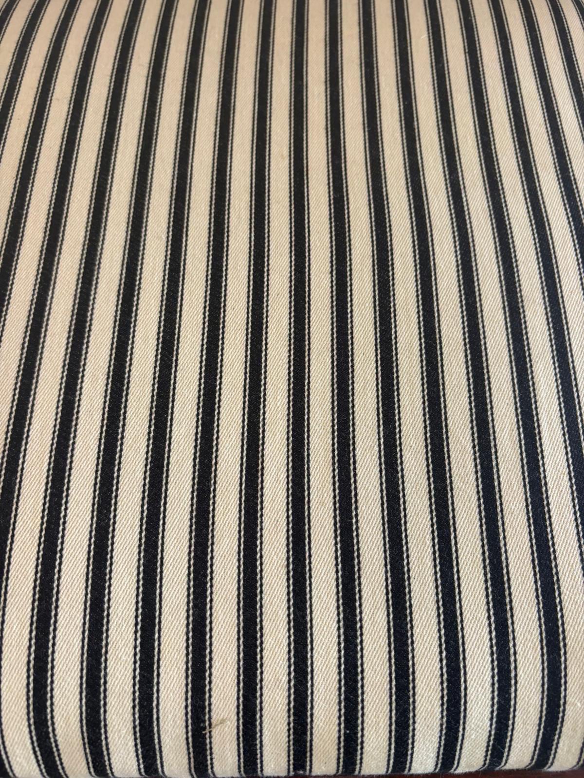 Set of 8 Antique Quality Mahogany Dining Chairs For Sale 1