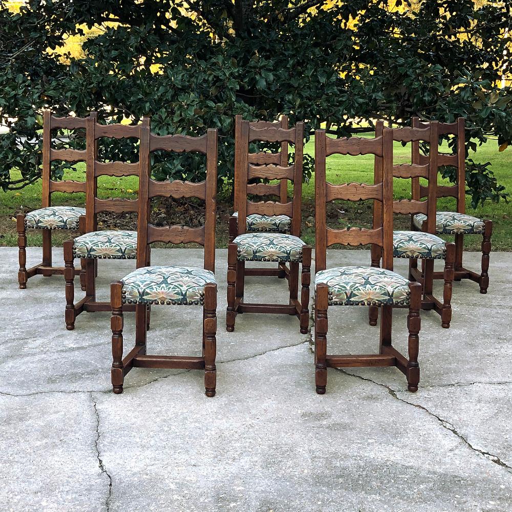 French Set of 8 Antique Rustic Dining Chairs For Sale