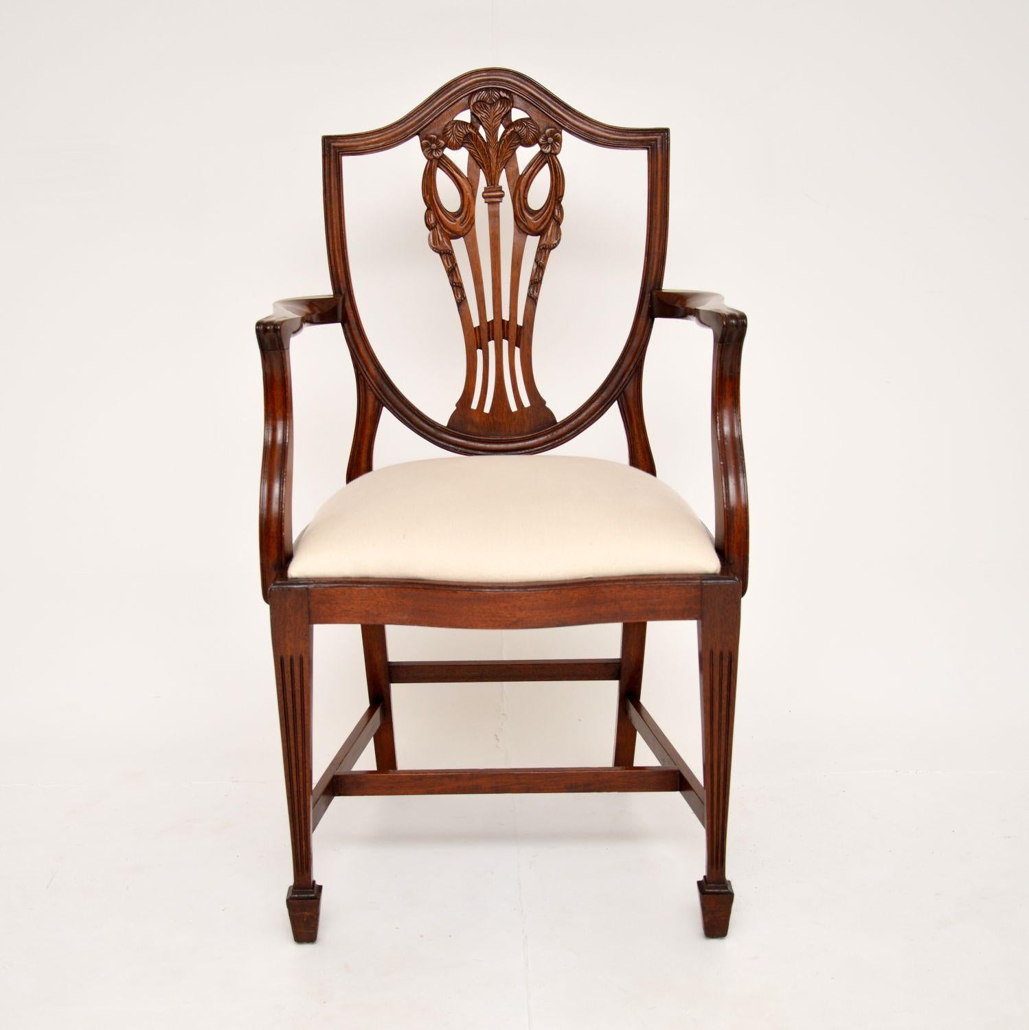 20th Century Set of 8 Antique Sheraton Style Dining Chairs
