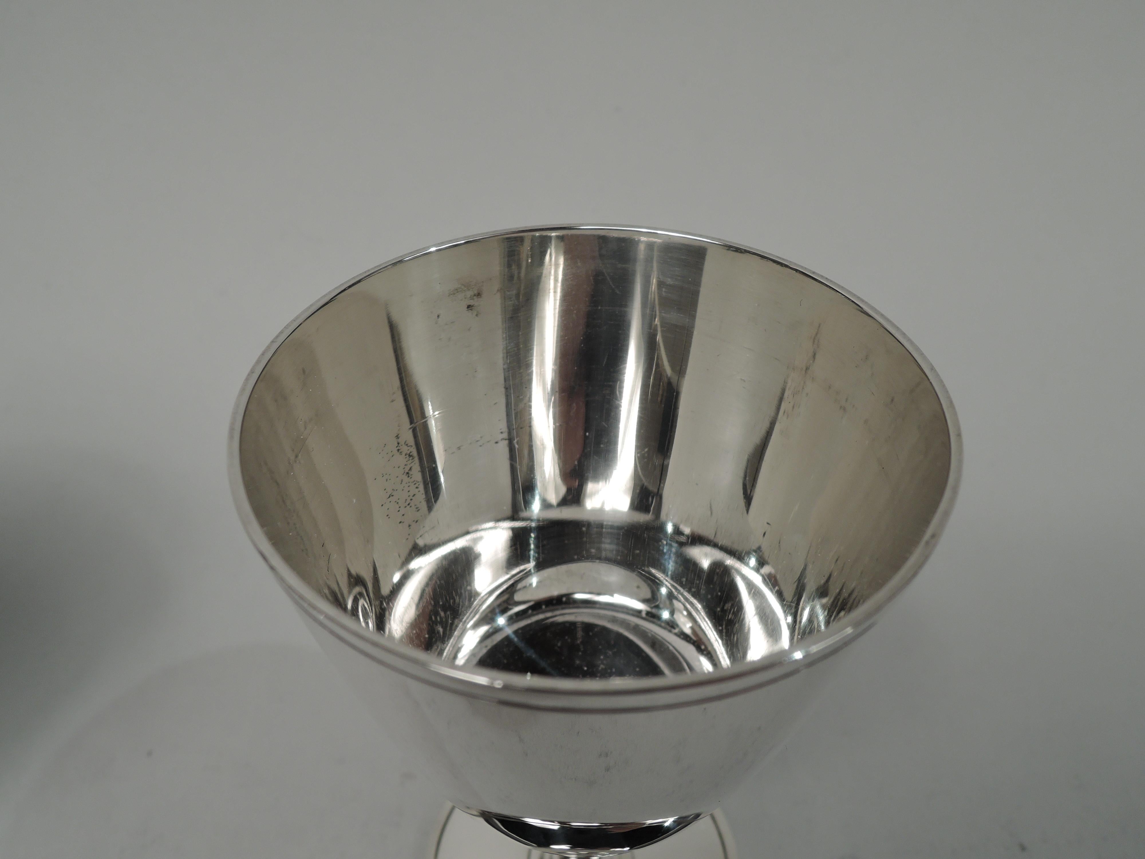 Set of 8 Antique Tiffany Art Deco Sterling Silver Cocktail Cups In Good Condition In New York, NY
