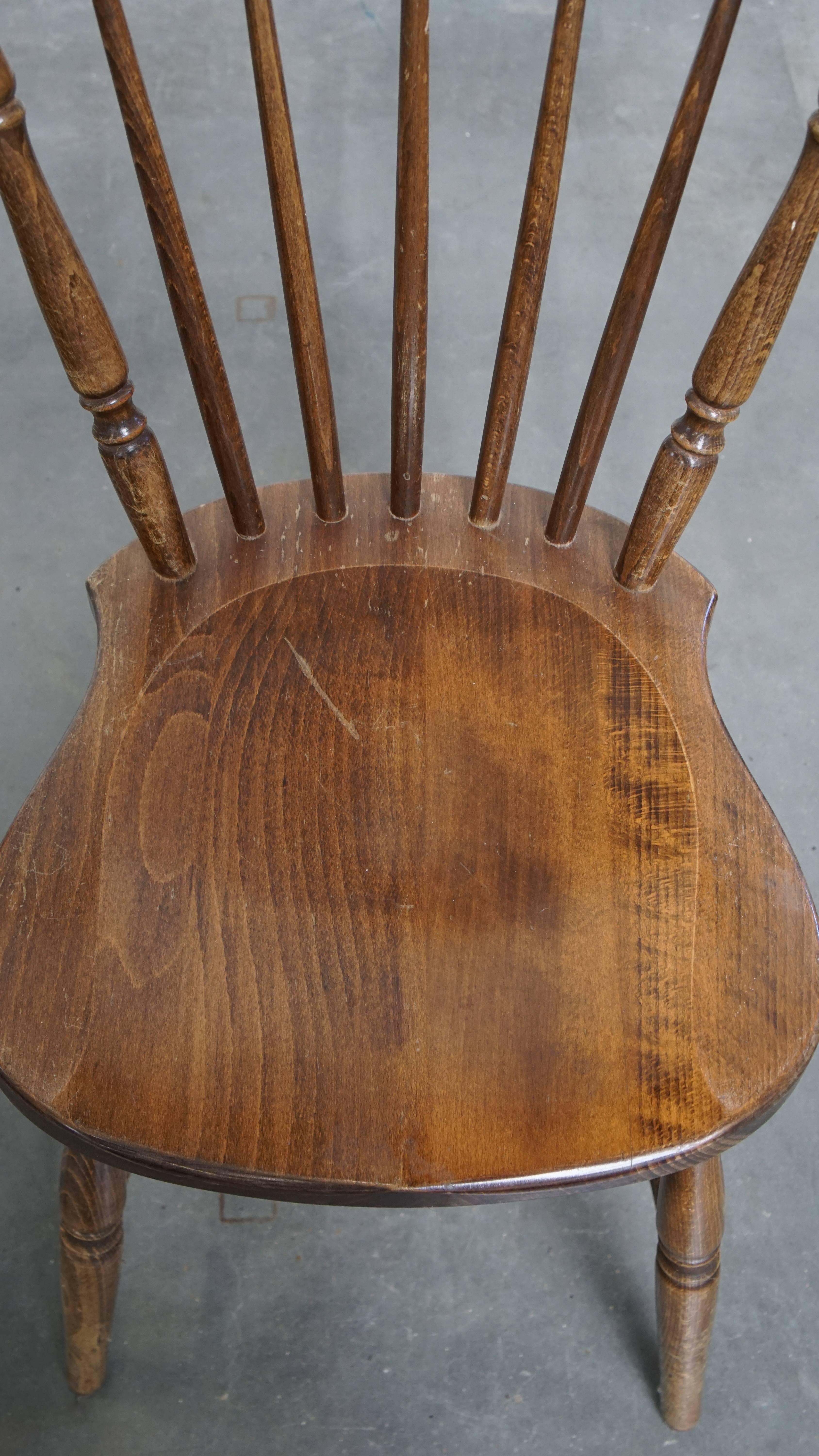 Bois Ensemble de 8 chaises à fuseau en bois antique en vente