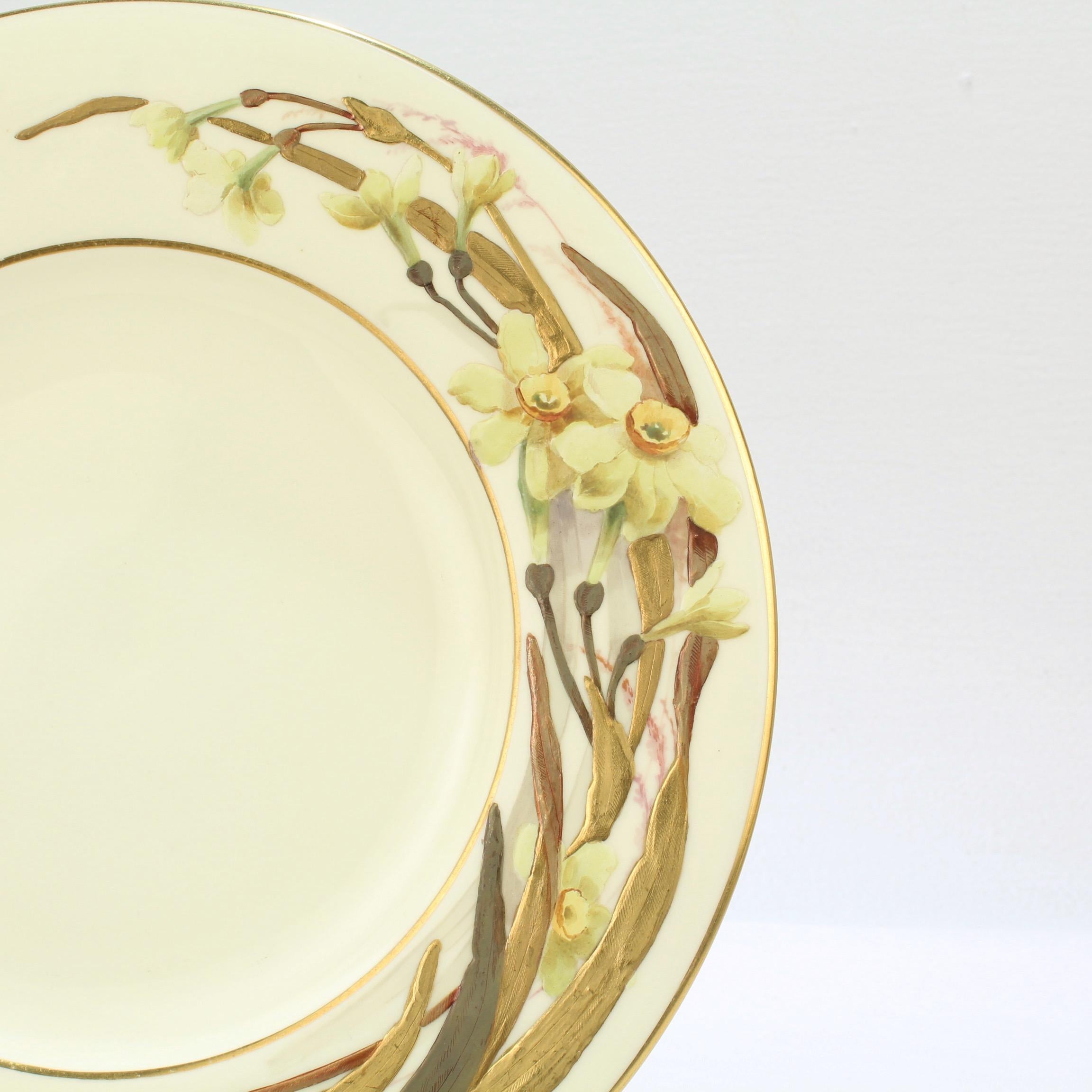 Lot de 8 assiettes de cabinet anciennes en porcelaine de Worcester avec fleurs en émail en vente 1