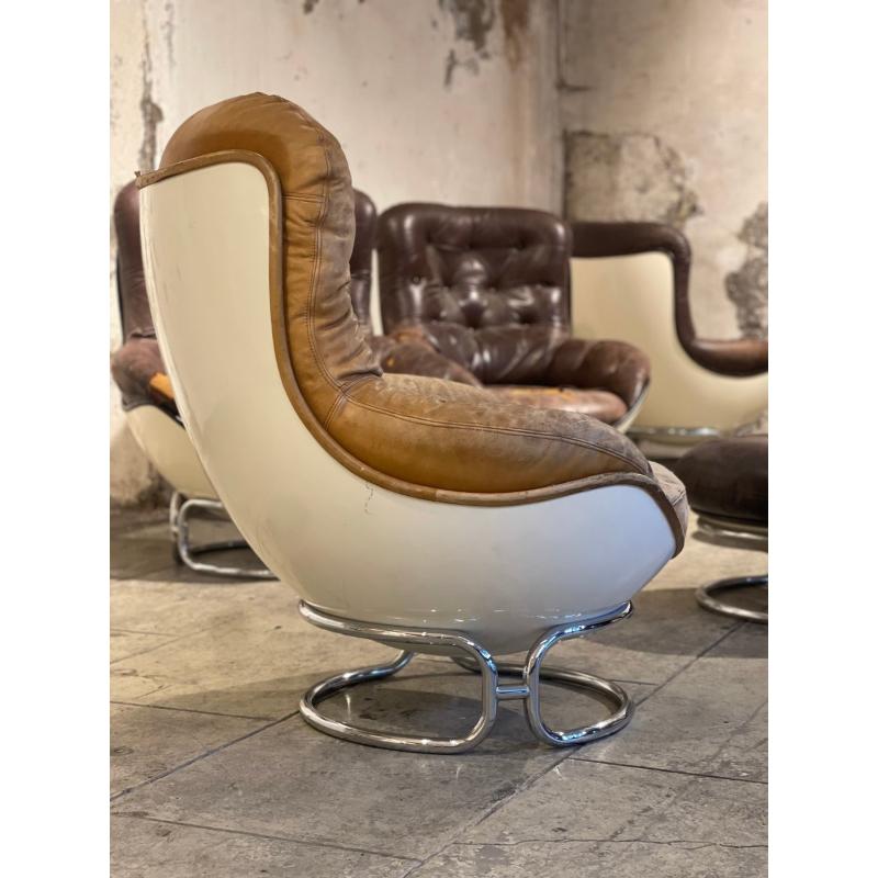 Set di 8 poltrone e pouf di Michel Cadestin per Airborne, 1970 in vendita 3