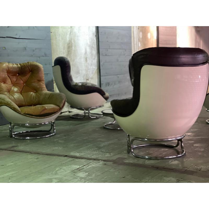 Set di 8 poltrone e pouf di Michel Cadestin per Airborne, 1970 in vendita 6