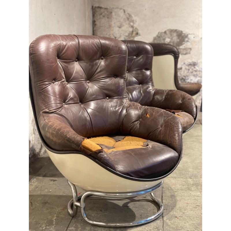 Pelle Set di 8 poltrone e pouf di Michel Cadestin per Airborne, 1970 in vendita