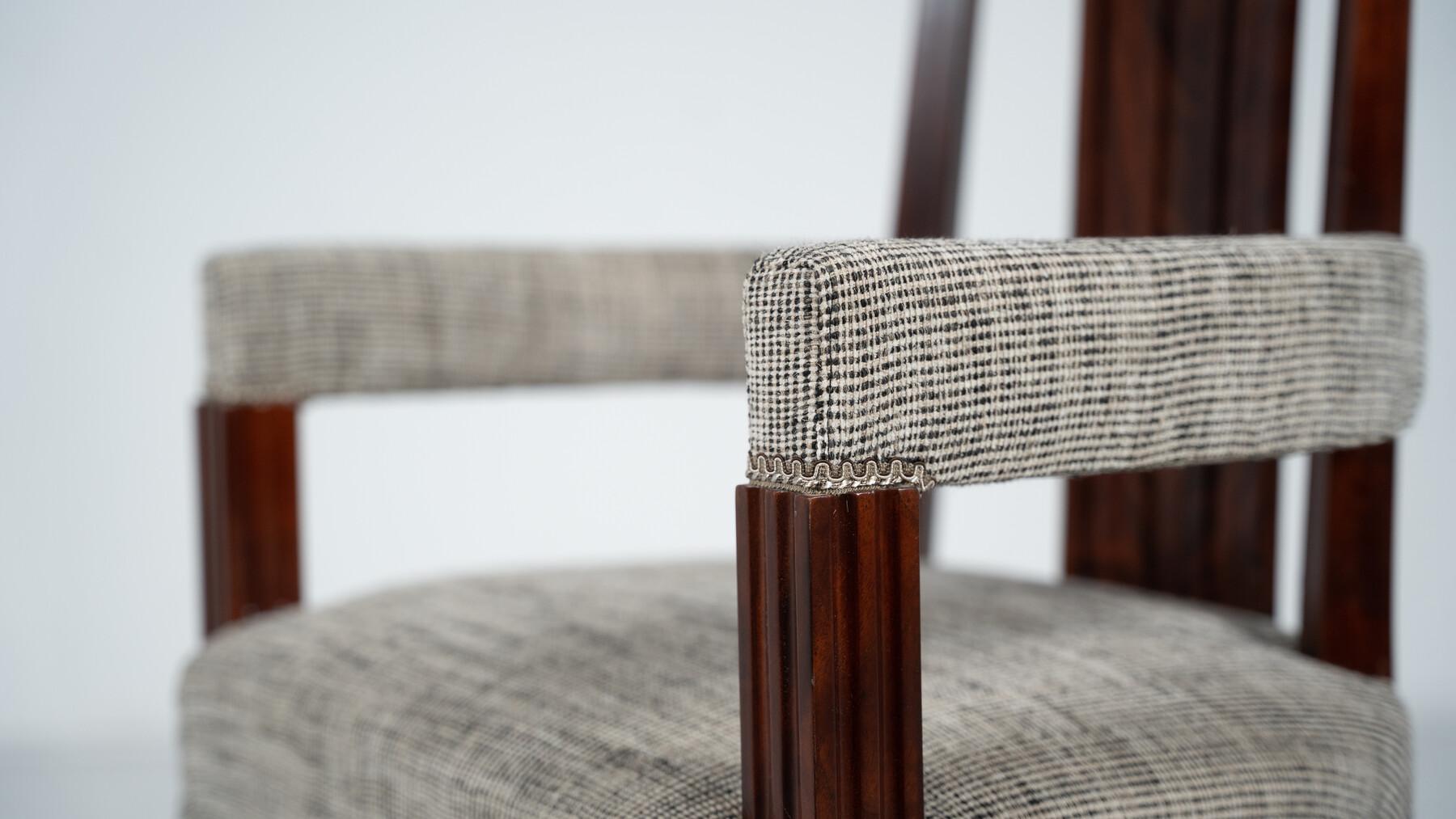 Ensemble de 8 fauteuils de style Art déco, nouvelle tapisserie en vente 3