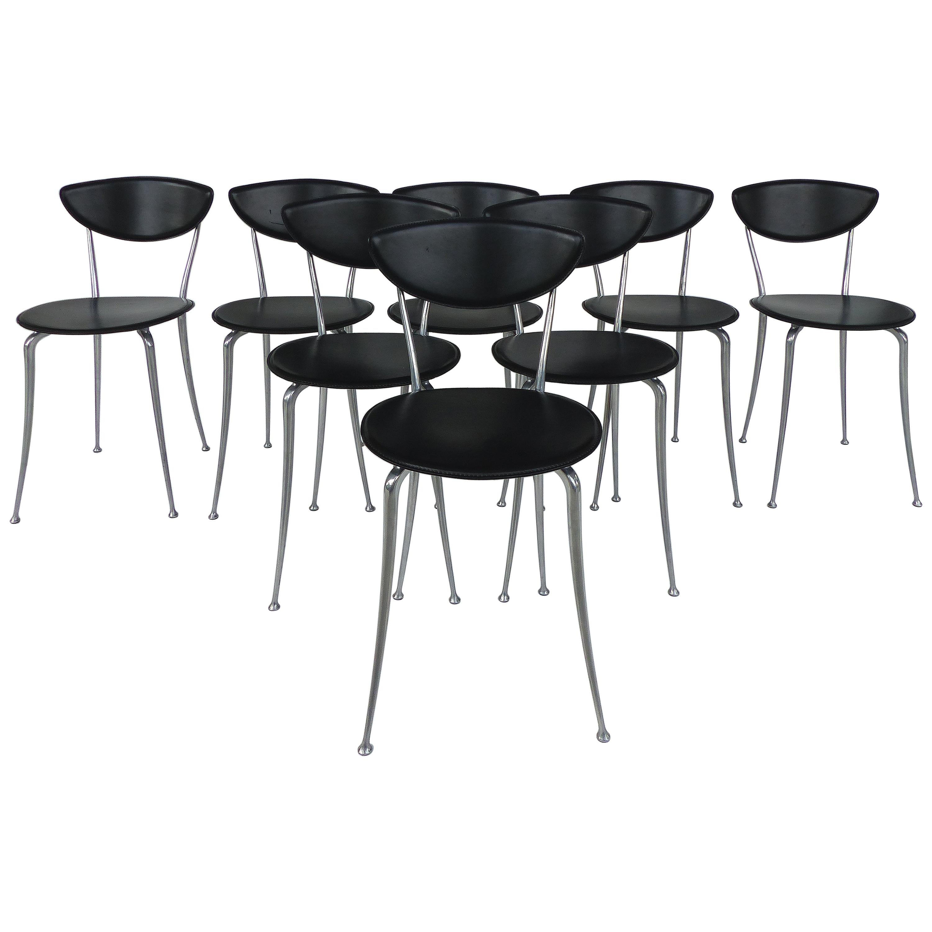 Ensemble de 8 chaises de salle à manger Arper en cuir et aluminium, Italie