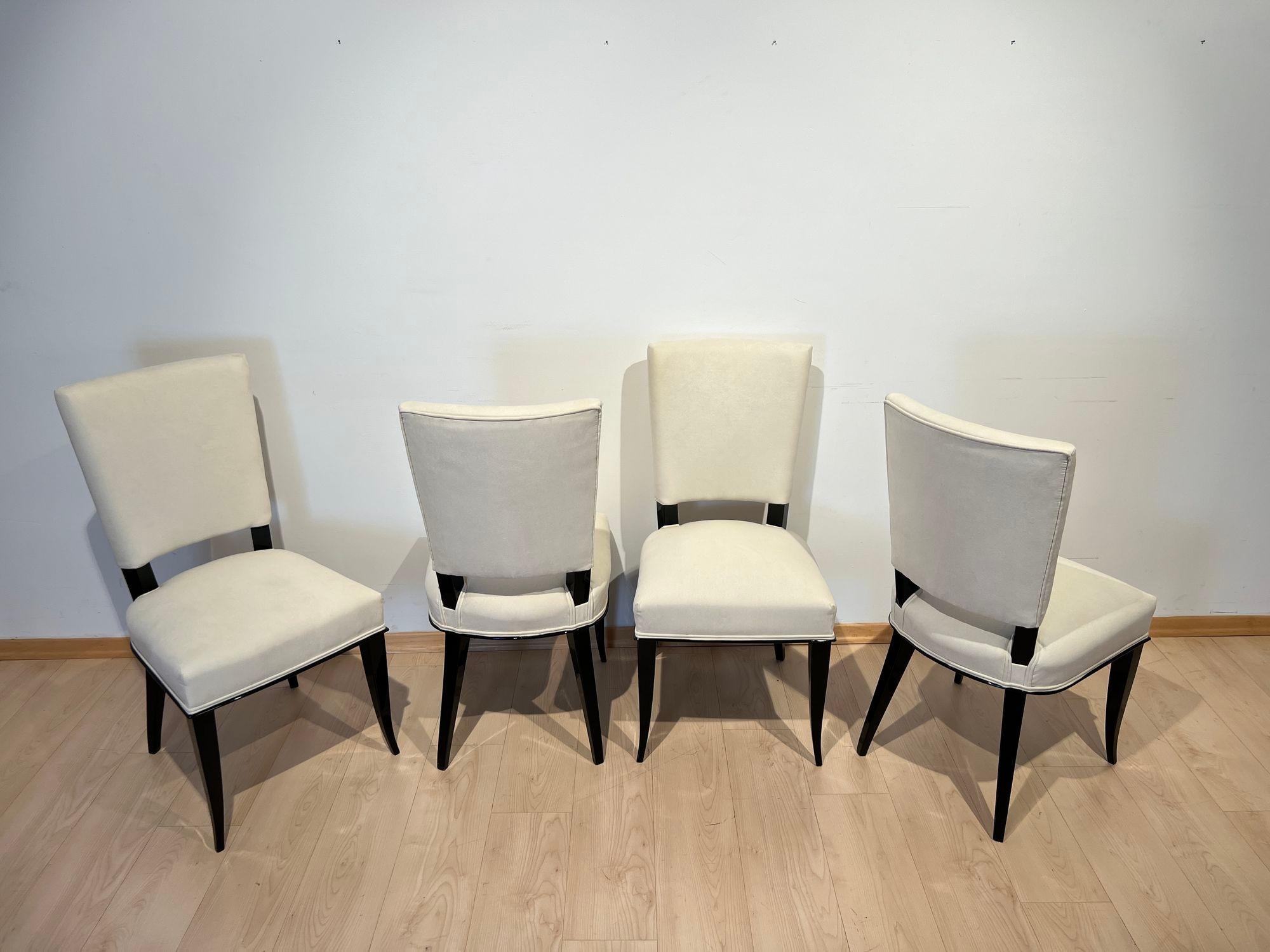 Ensemble de 8 chaises Art Déco, laque noire, velours crème, France circa 1930 en vente 4