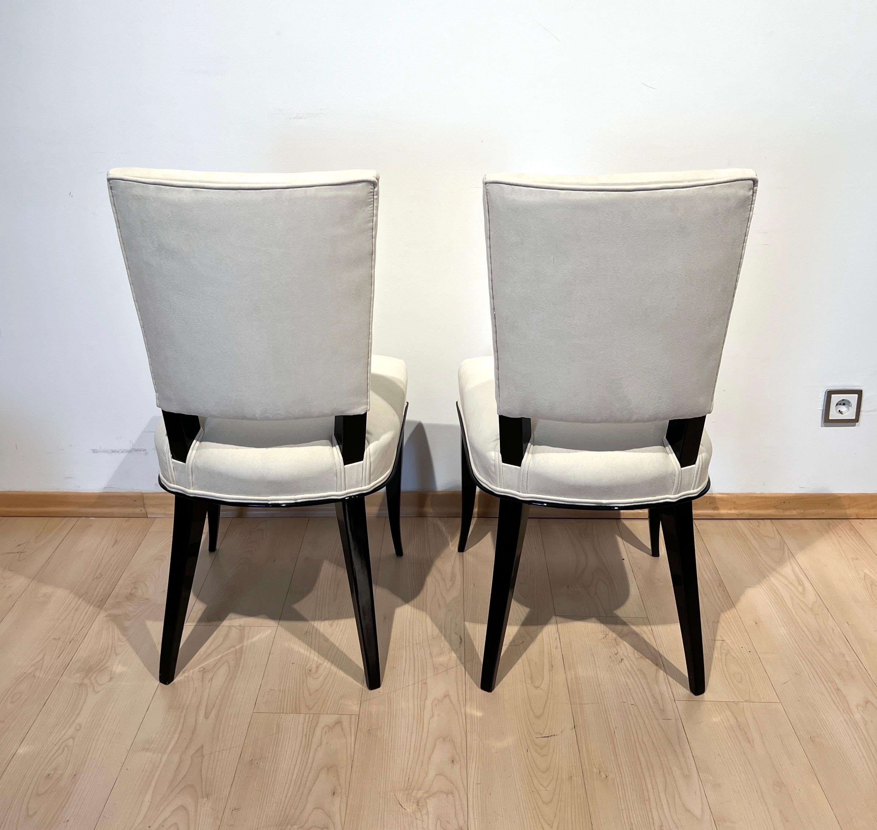 Set di 8 sedie da pranzo Art Deco, lacca nera, creme velour, Francia circa 1930 in vendita 6