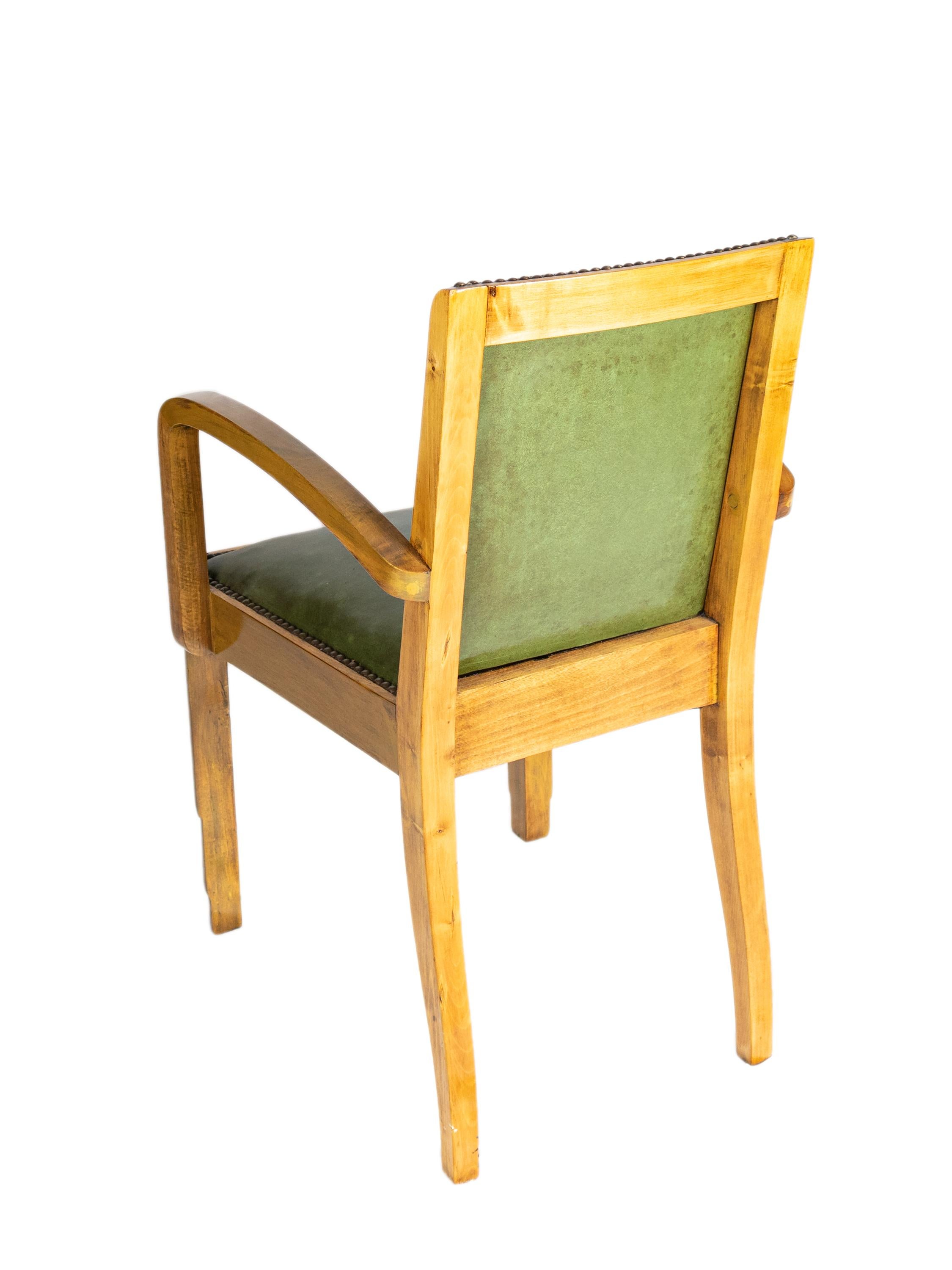 Cuir Ensemble de 8 chaises de salle à manger Art Déco françaises tapissées de cuir, 20ème siècle en vente