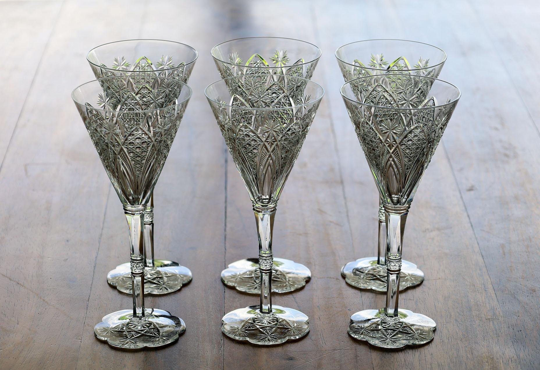 Juego de 8 Copas de Vino Tinto de Cristal Soplado a Mano Elbeuf de Baccarat Francés en venta