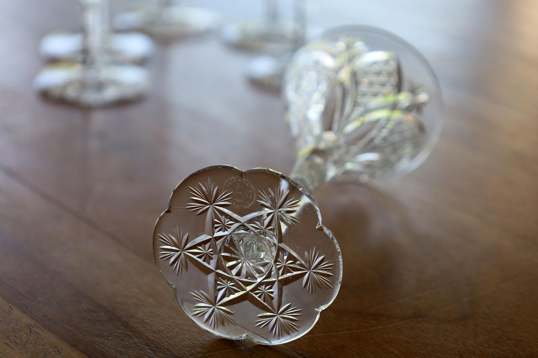 Set de 8 Copas de Vino Blanco de Cristal Soplado a Mano Elbeuf de Baccarat en venta 1