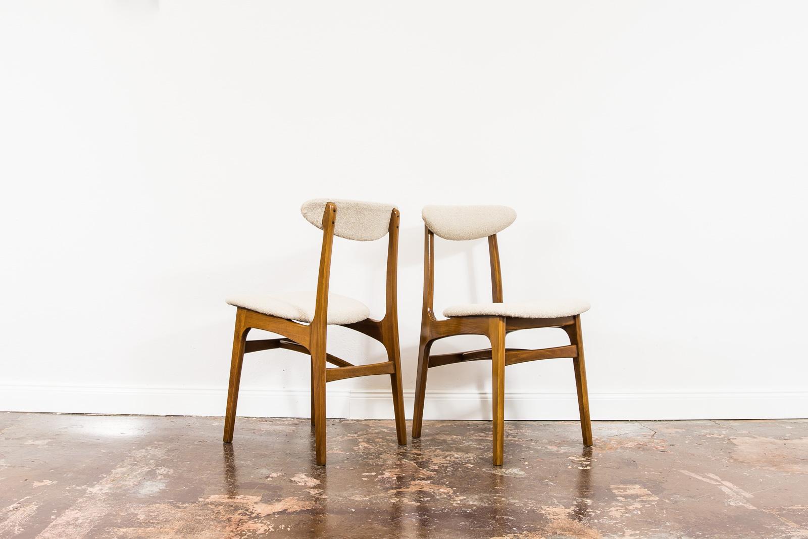 Set of 8 Beige Restored Vintage Chairs by Rajmund Teofil Hałas, 1960's 3