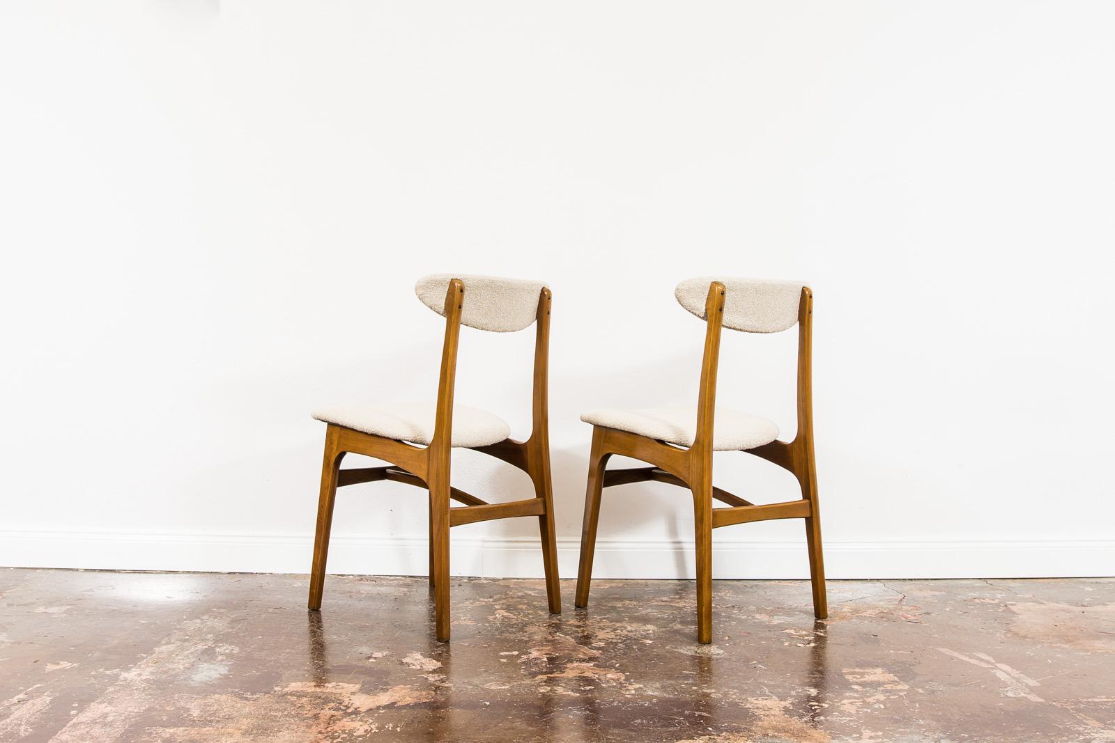 Set of 8 Beige Restored Vintage Chairs by Rajmund Teofil Hałas, 1960's 4