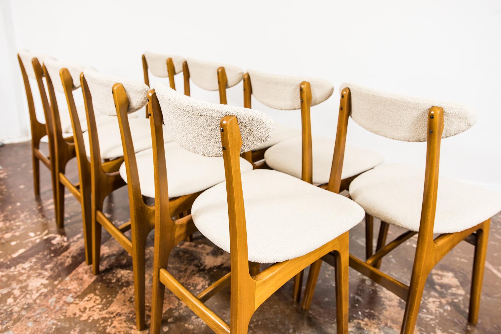 20th Century Set of 8 Beige Restored Vintage Chairs by Rajmund Teofil Hałas, 1960's