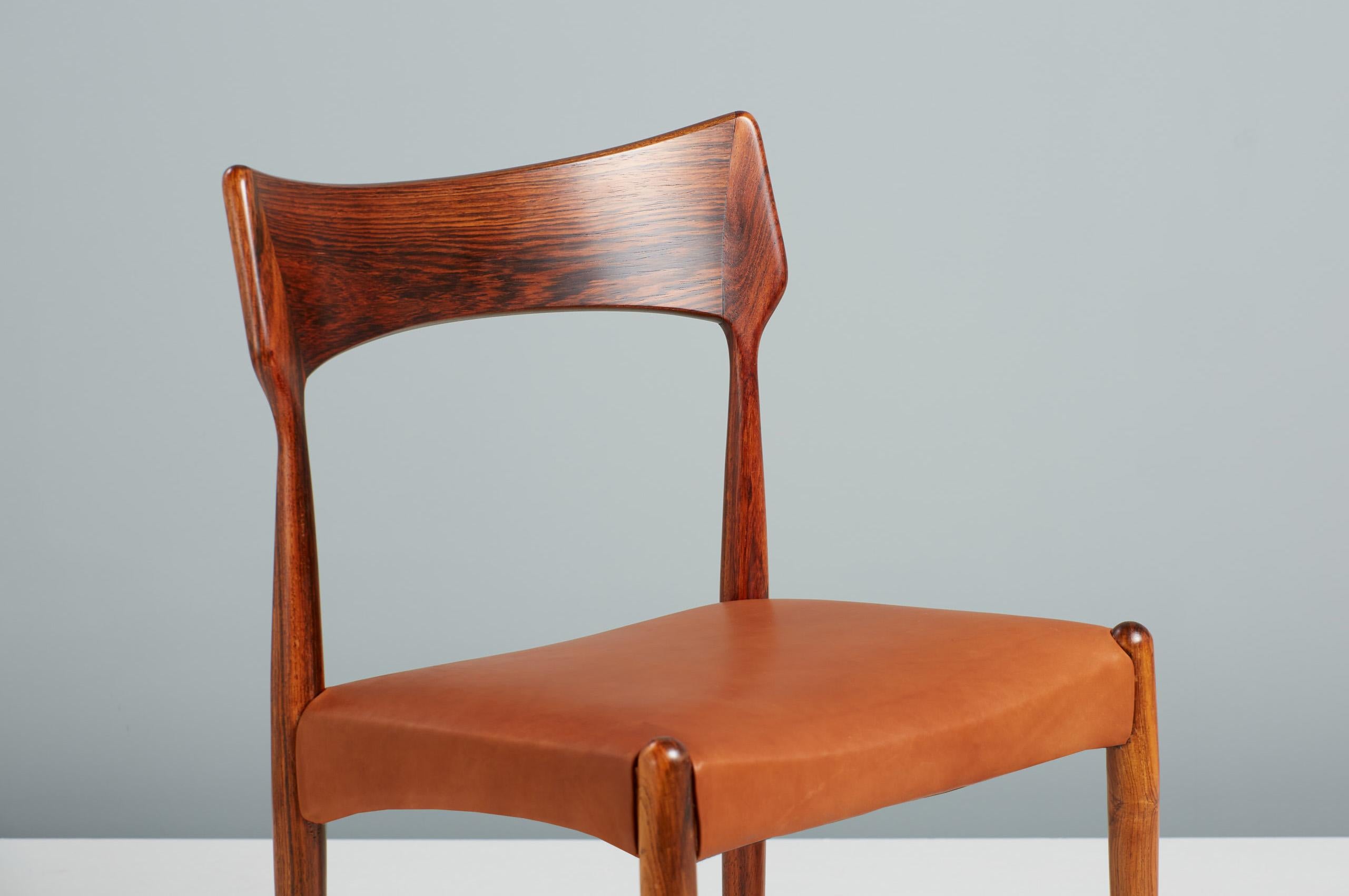 Milieu du XXe siècle Ensemble de 8 chaises de salle à manger Bernard Petersen en bois de rose, années 1960 en vente