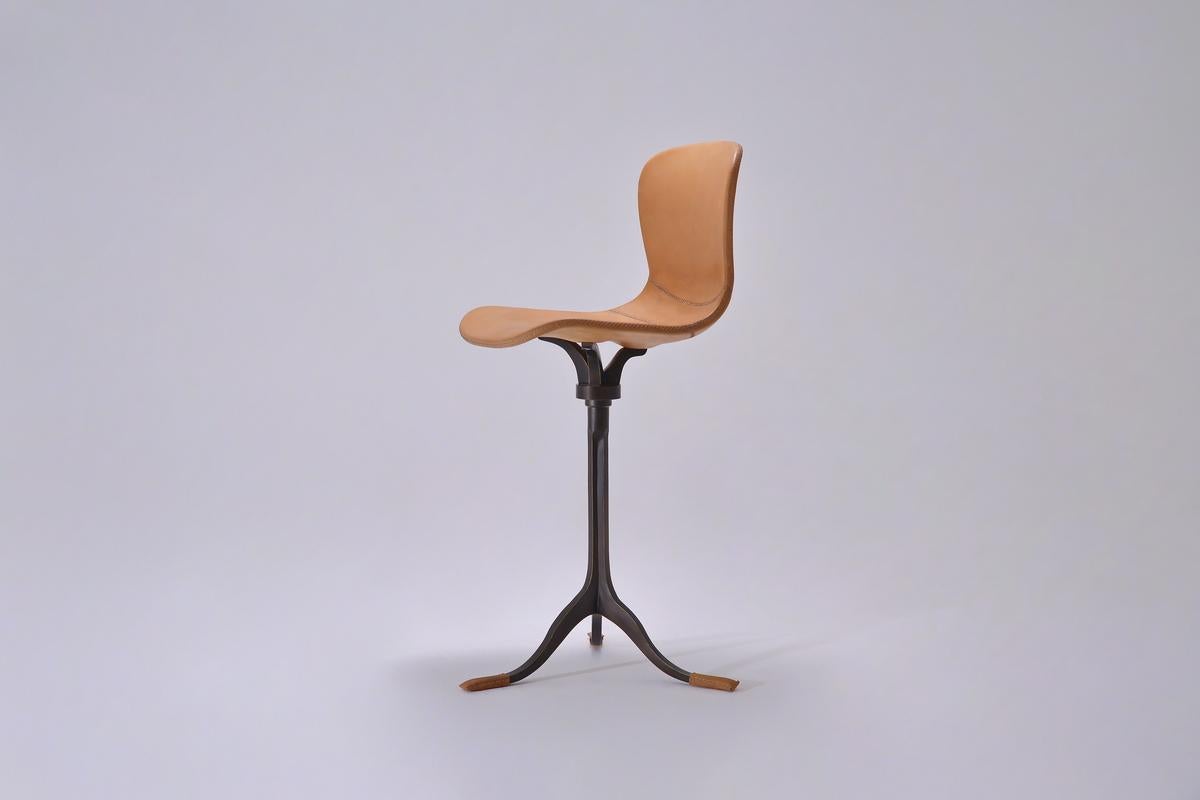 Mid-Century Modern Set of 8 Bespoke Counter-Height Chairs, Solid Brass and Leather by P. Tendercool For Sale