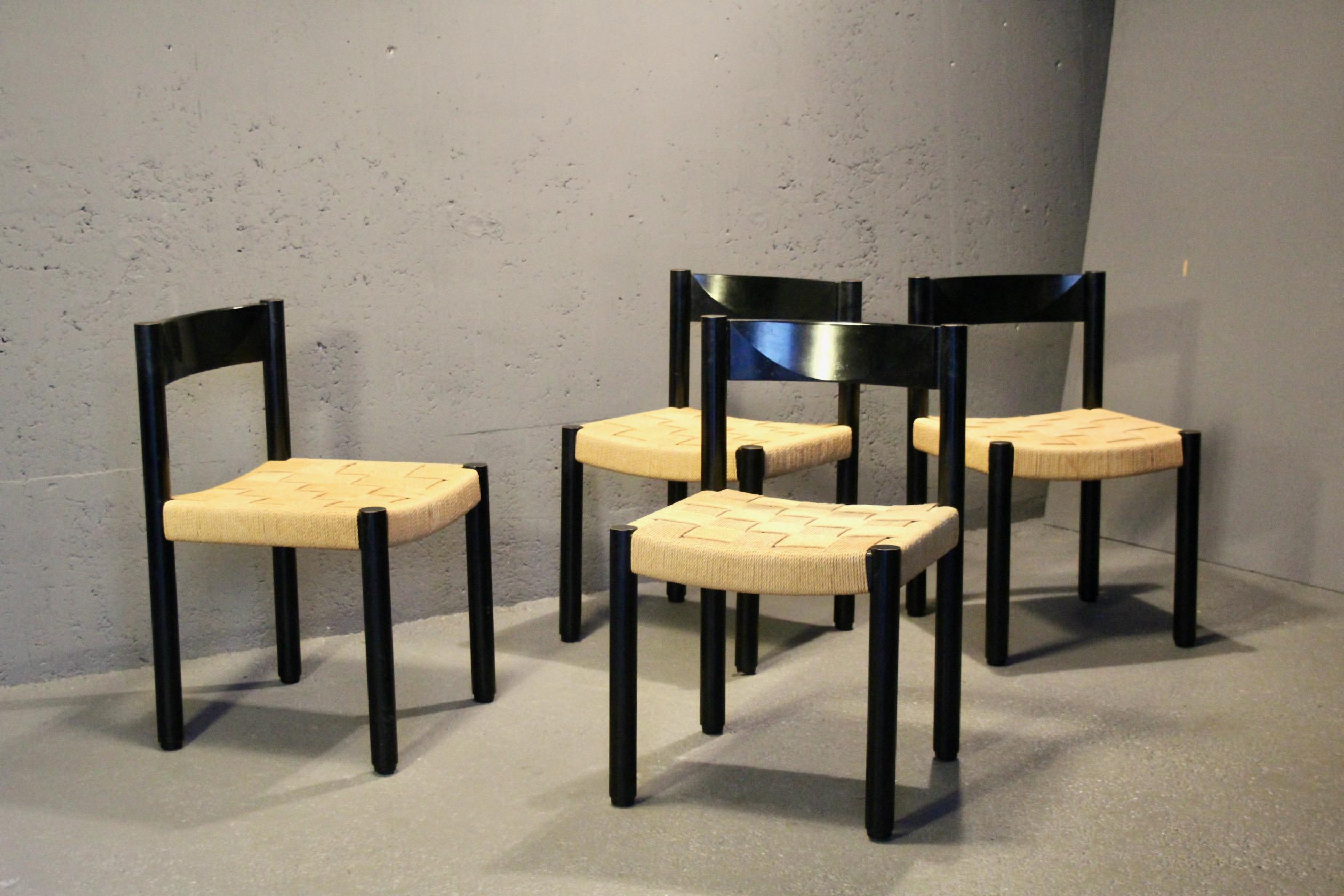 Metà XX secolo Set di 8 sedie in bianco e nero in vendita