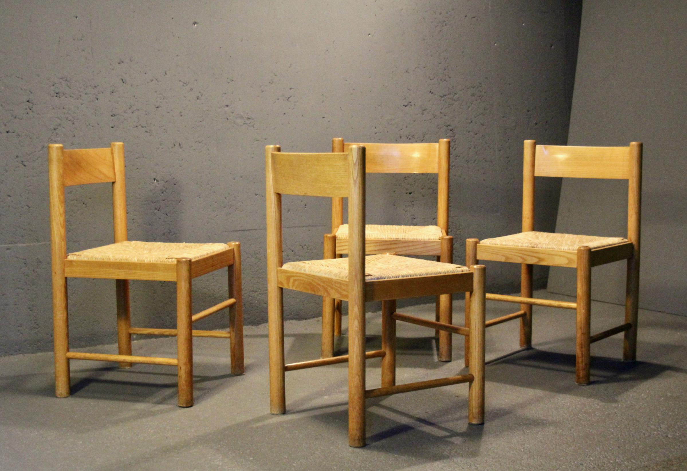 Set di 8 sedie in bianco e nero in vendita 1