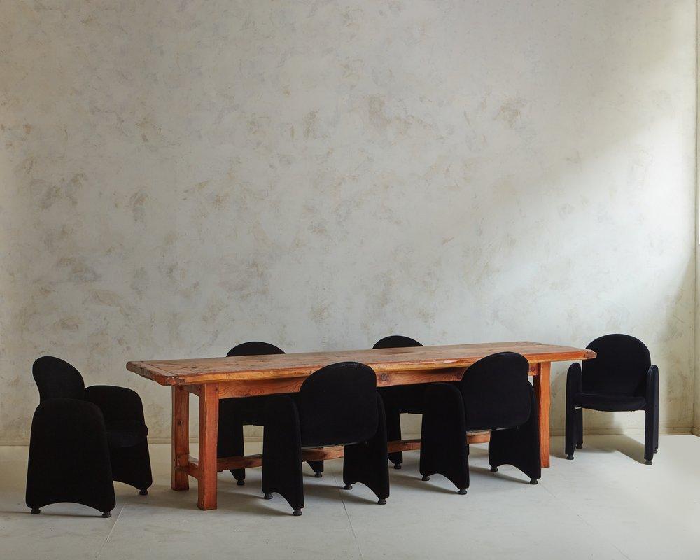 Mid-Century Modern Set of 8 Black Dining Chairs in the Style of Luigi Caccia Dominioni, Italy 1970s For Sale
