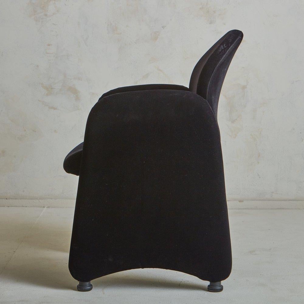 Velvet Set of 8 Black Dining Chairs in the Style of Luigi Caccia Dominioni, Italy 1970s For Sale