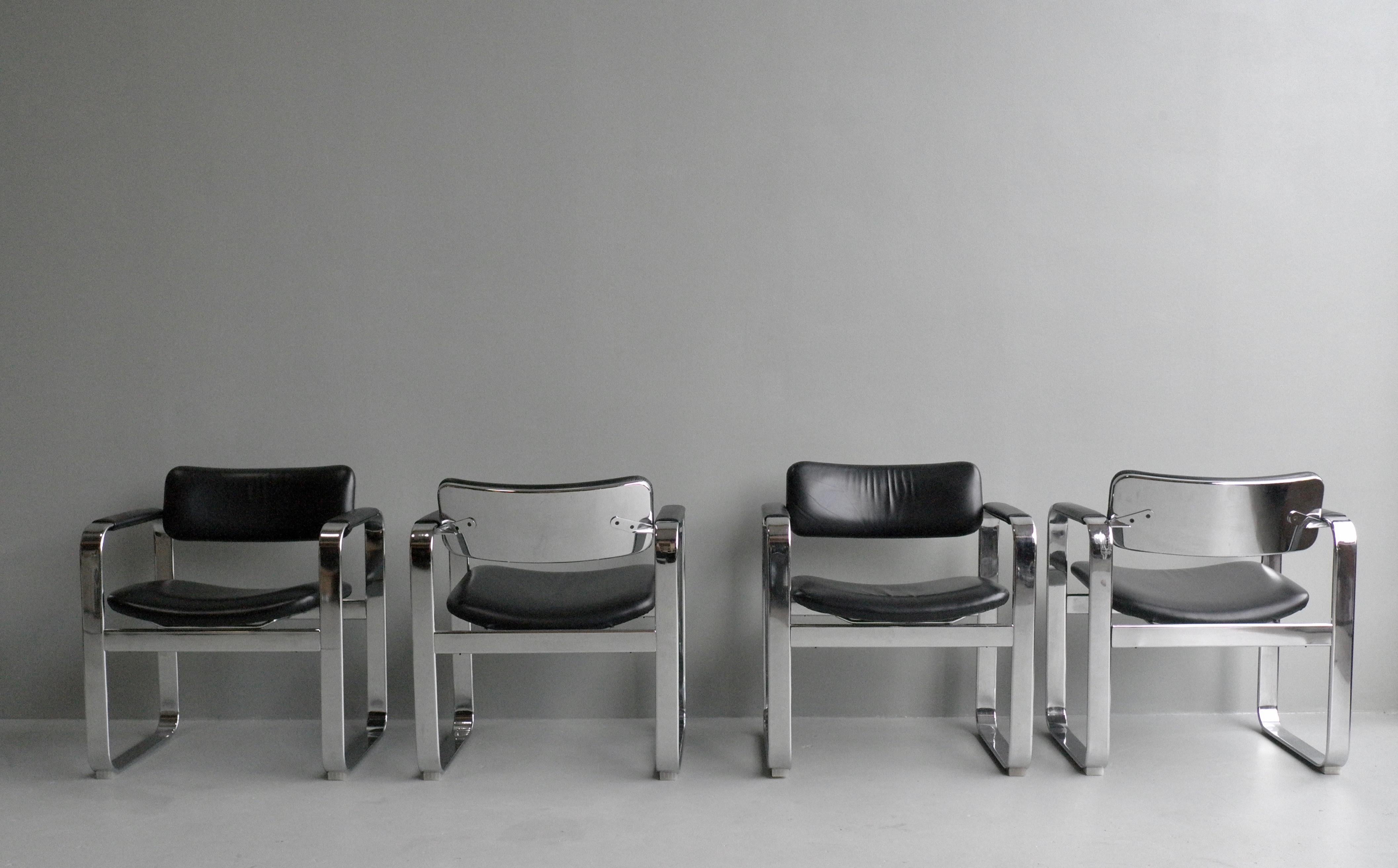 Mid-20th Century Set of 8 Black Executive Armchairs by Eero Aarnio for Mobel, Italia, '1968'