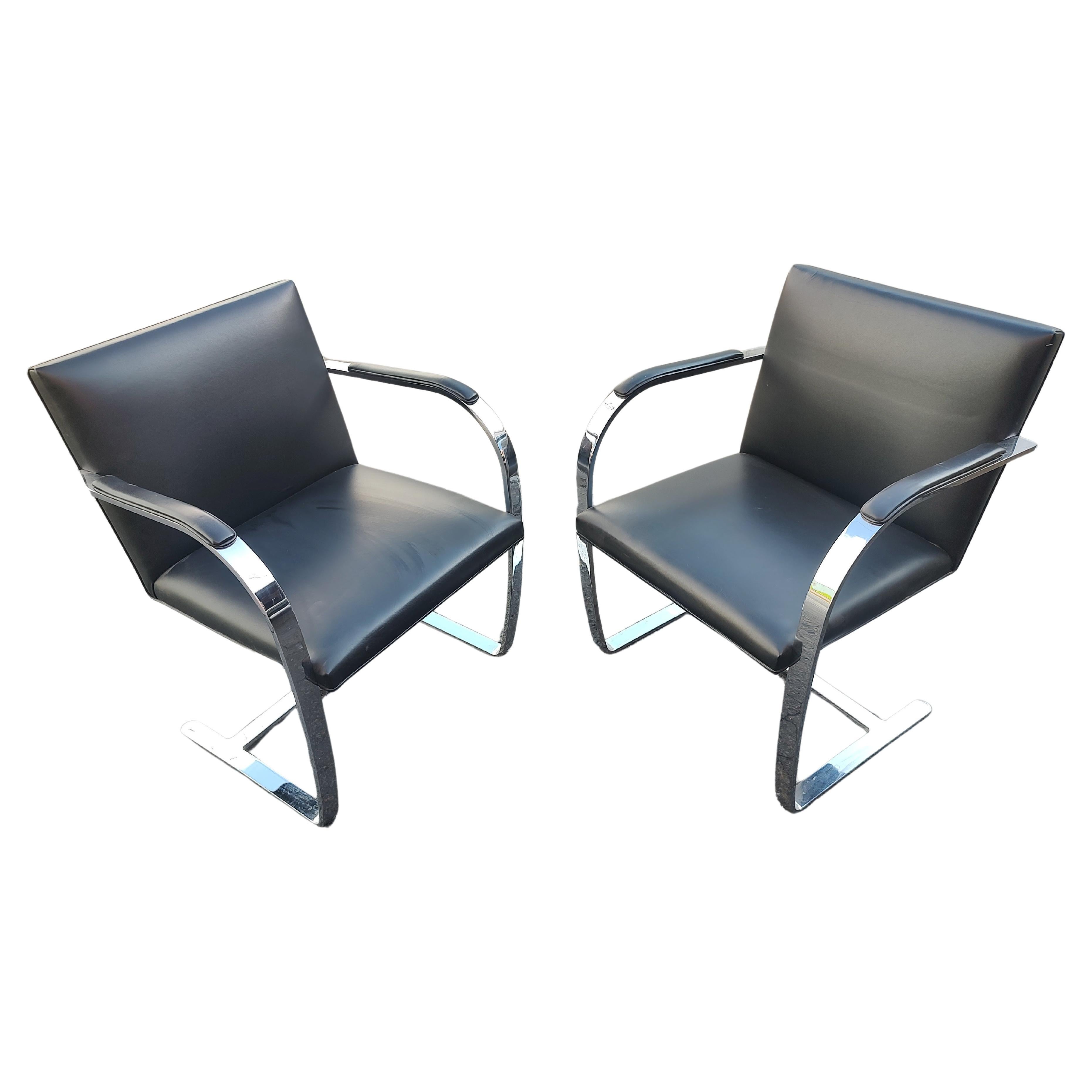 Set of 8 Knoll Black Leather Flat Bar Brno Chairs by Ludwig Mies van der Rohe In Good Condition For Sale In Port Jervis, NY